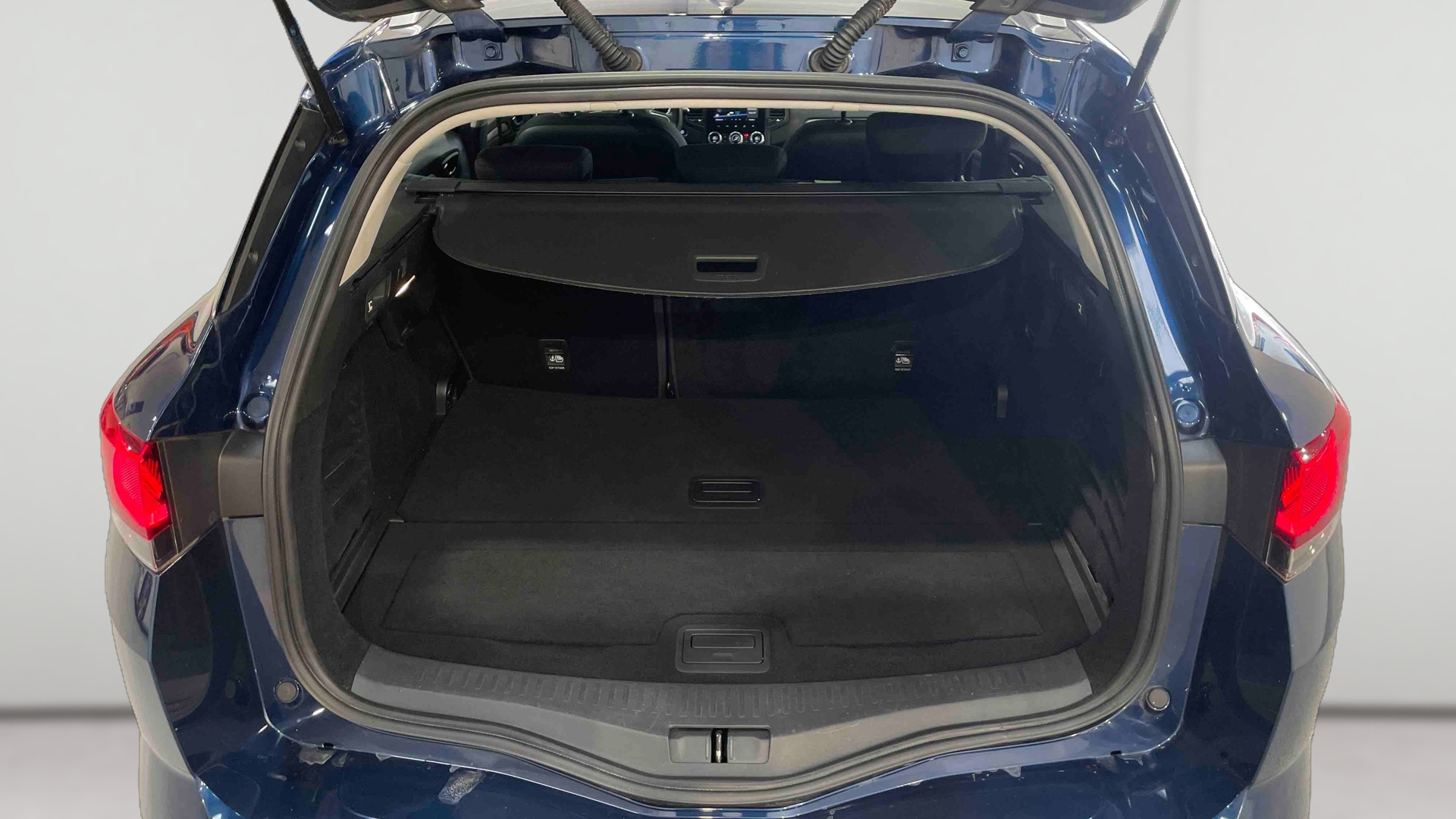 RENAULT MEGANE IV ESTATE Blue dCi 115 EDC Business