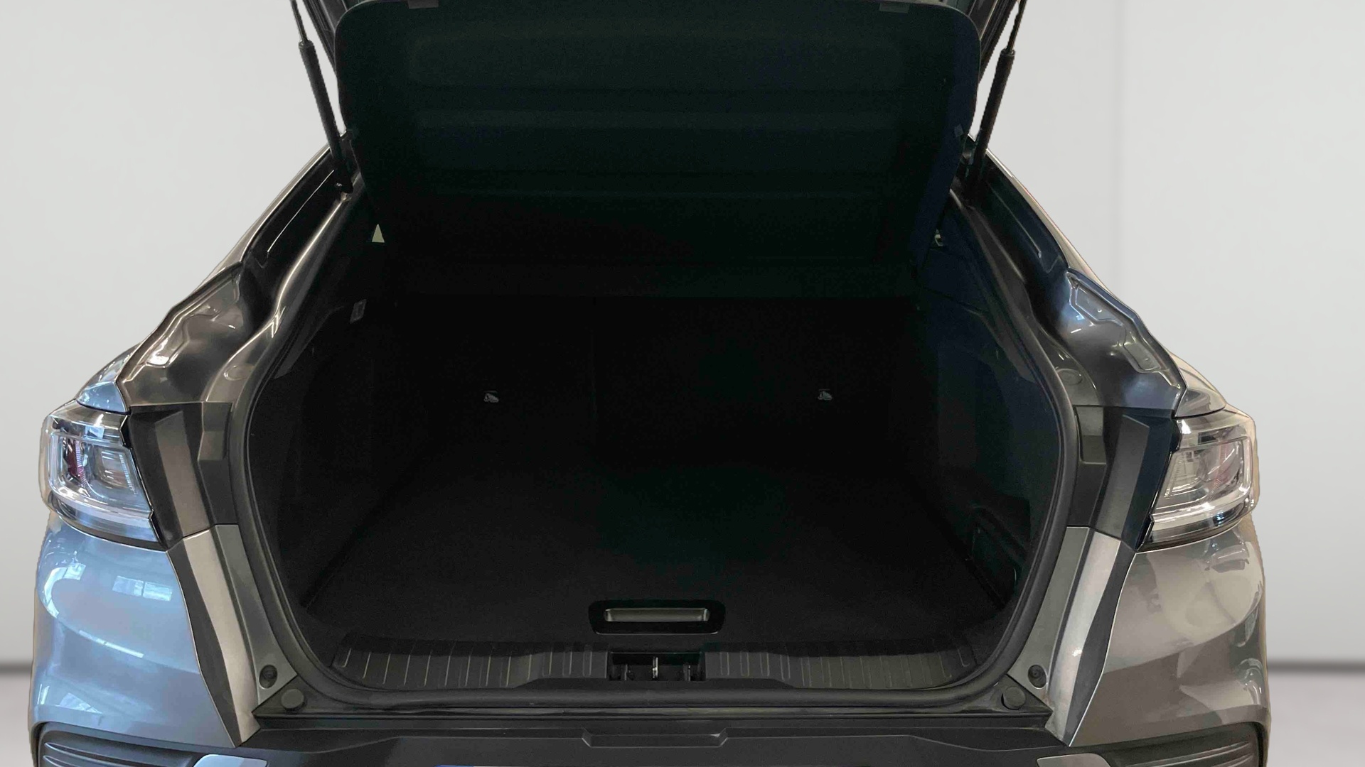 RENAULT ARKANA E-Tech 145 - 23 Techno