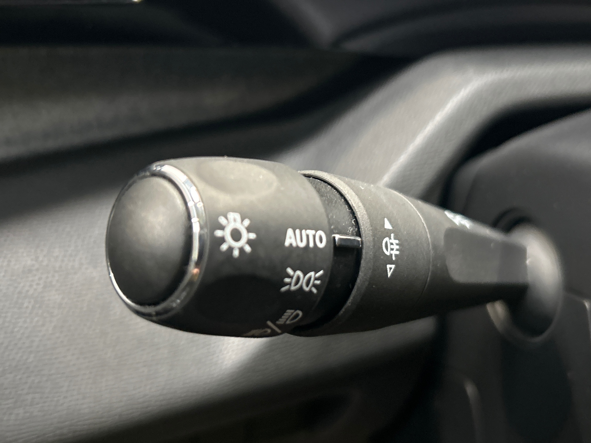 PEUGEOT 308 Berline Allure 130 ch S&S BVM6