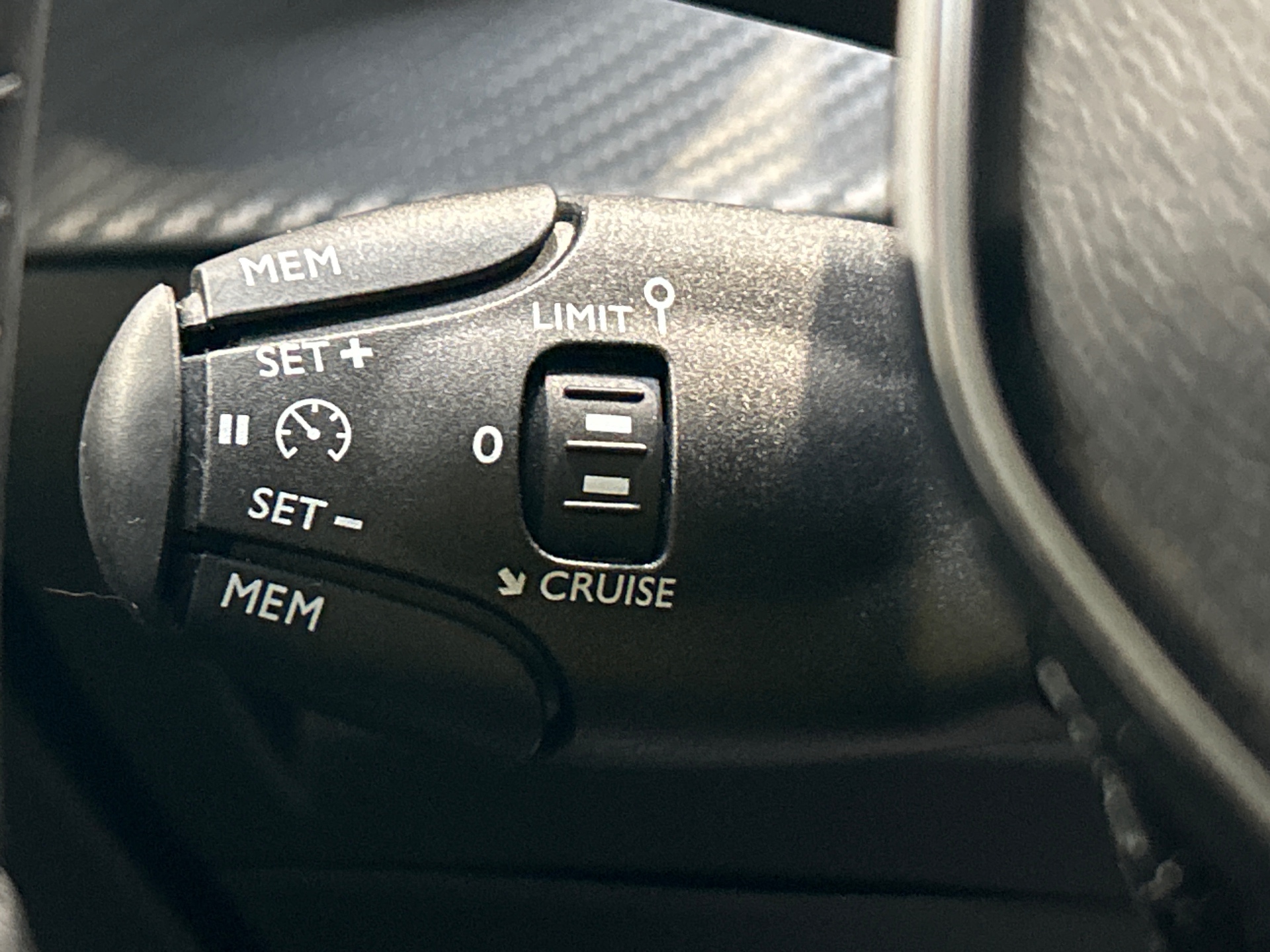 PEUGEOT 208 Style 100 ch BVM6