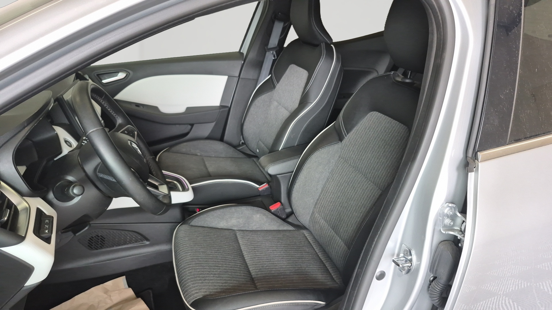 RENAULT CLIO V E-Tech full hybrid 145 Techno