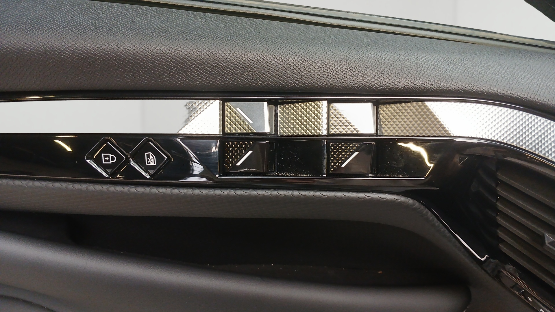 DS DS 4 E-TENSE 225 RIVOLI