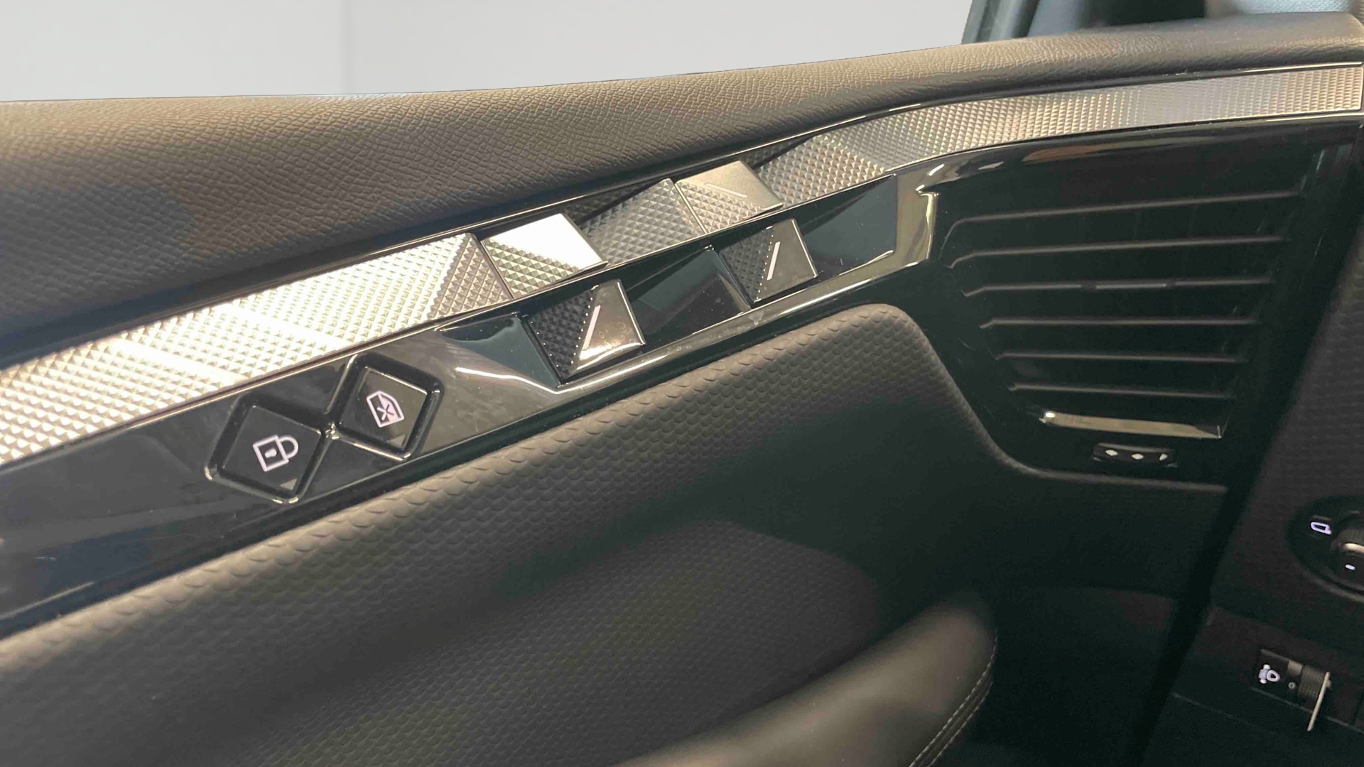 DS DS 4 Hybride E-Tense 225 EAT8 Rivoli