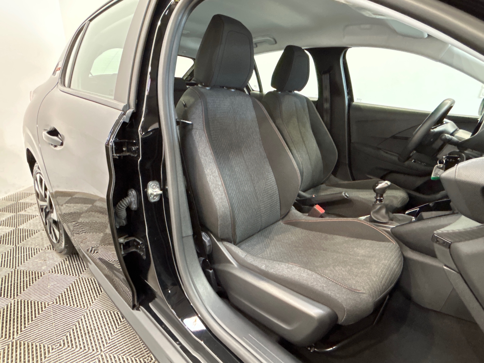 PEUGEOT 208 Style 100 ch BVM6