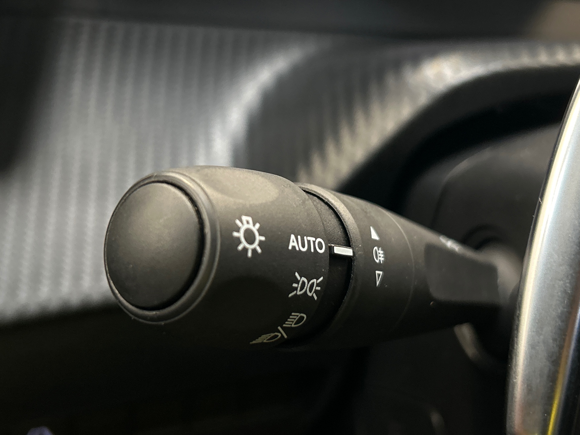 PEUGEOT 2008 Allure 130 ch S&S EAT8