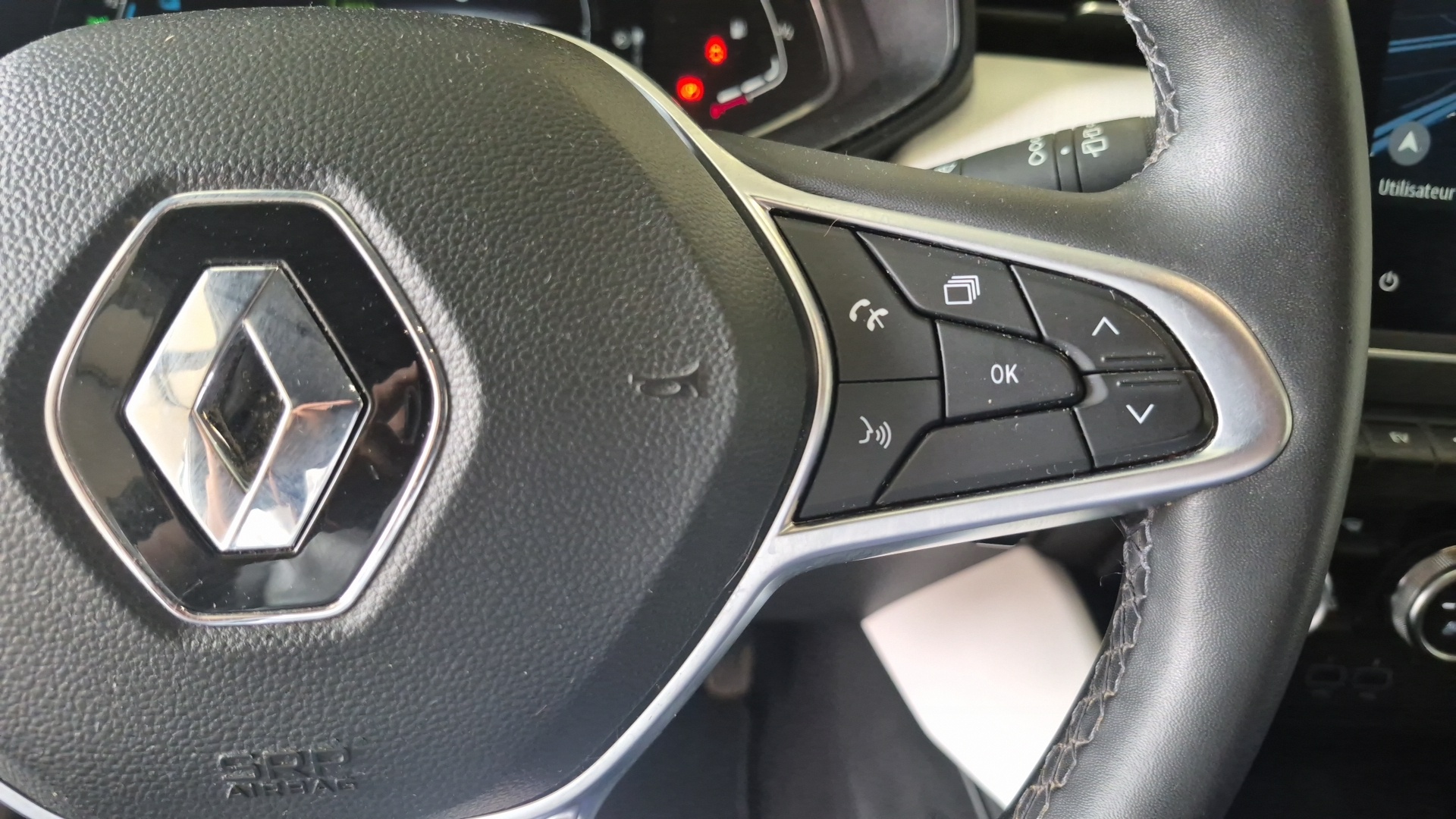 RENAULT CLIO V E-Tech full hybrid 145 Techno