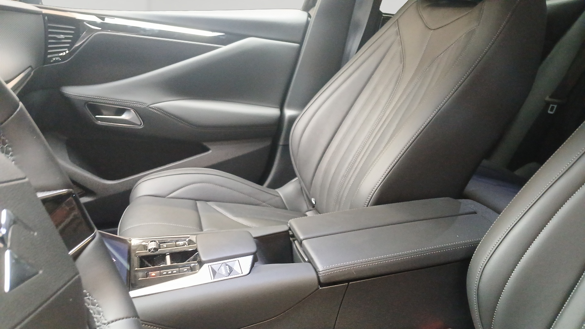 DS DS 4 E-TENSE 225 RIVOLI