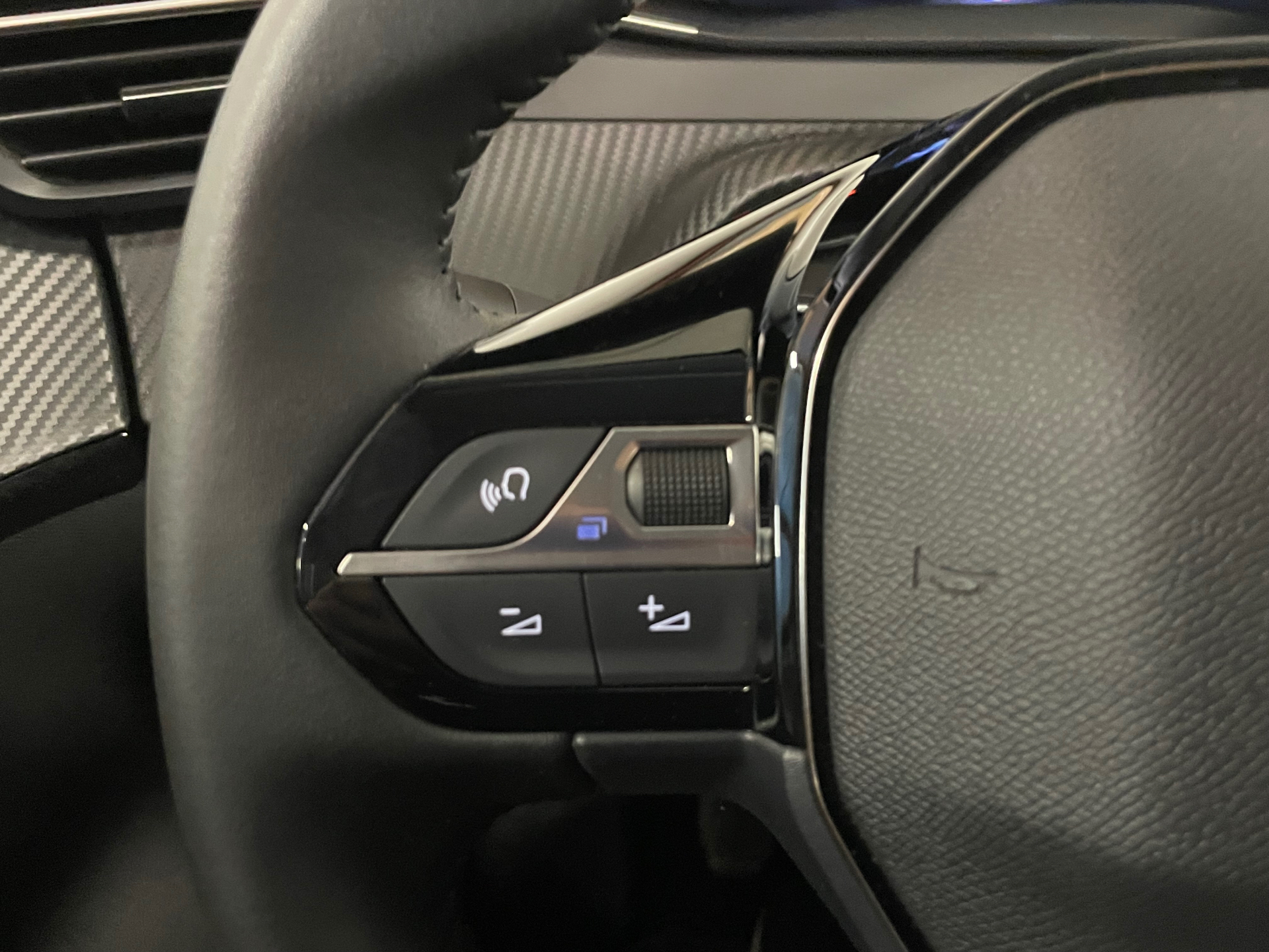 PEUGEOT 208 100 S&S BVM6 Allure