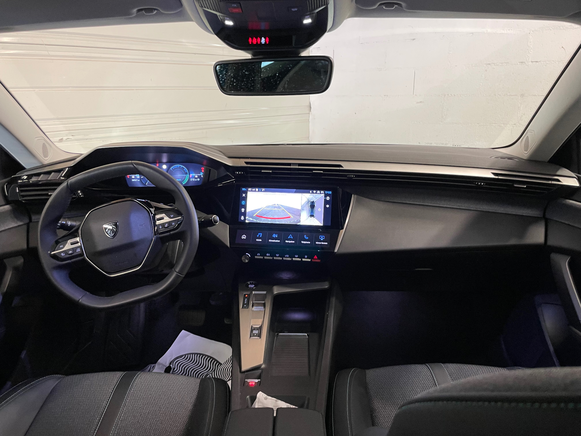 PEUGEOT 408 Hybrid 145 e-DCS6 Allure