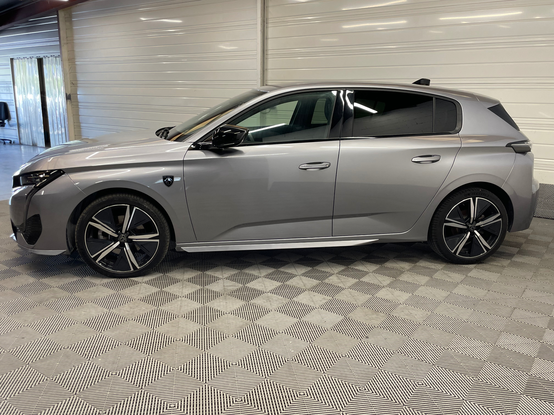 PEUGEOT 308 Hybrid 145 e-DCS6 GT