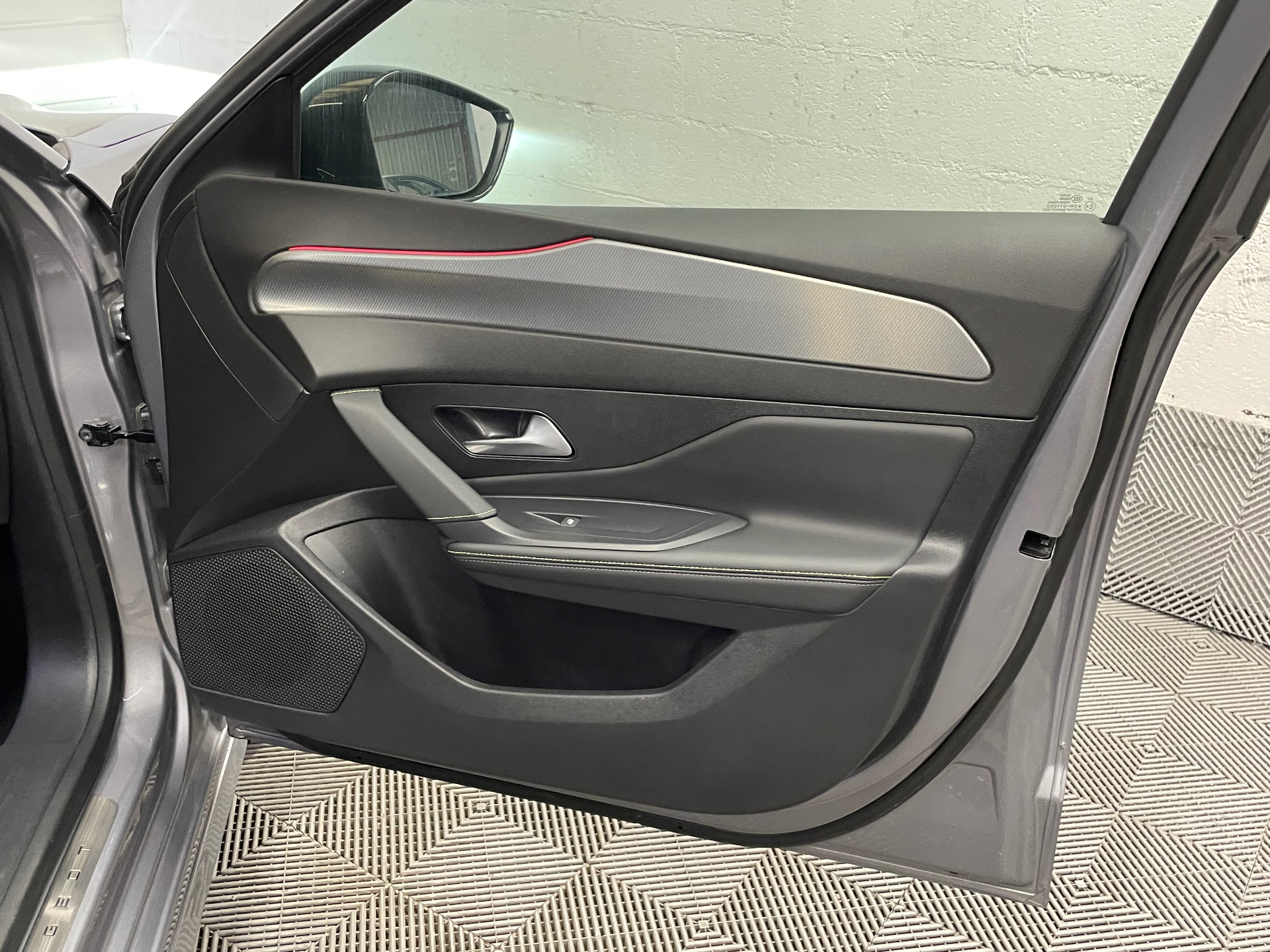 PEUGEOT 308 Hybrid 145 e-DCS6 GT
