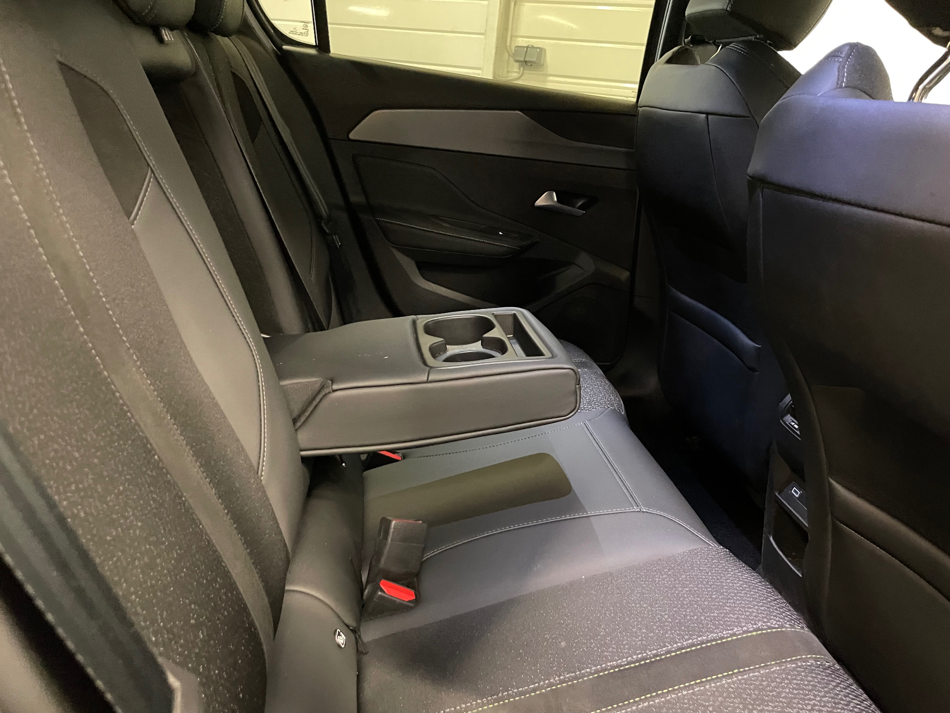 PEUGEOT 308 Hybrid 145 e-DCS6 GT
