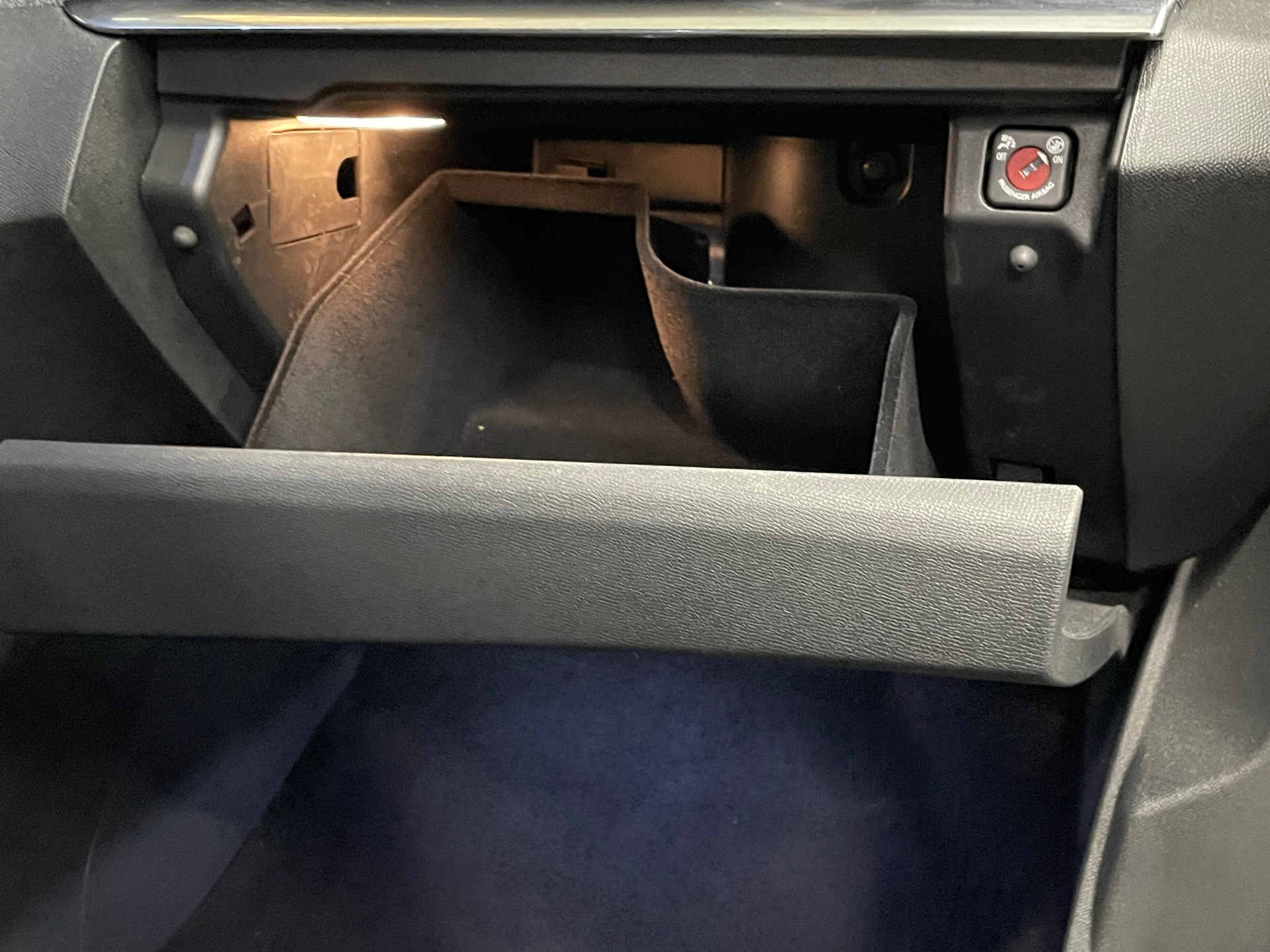PEUGEOT 5008 PureTech 130ch S&S BVM6 Allure Pack