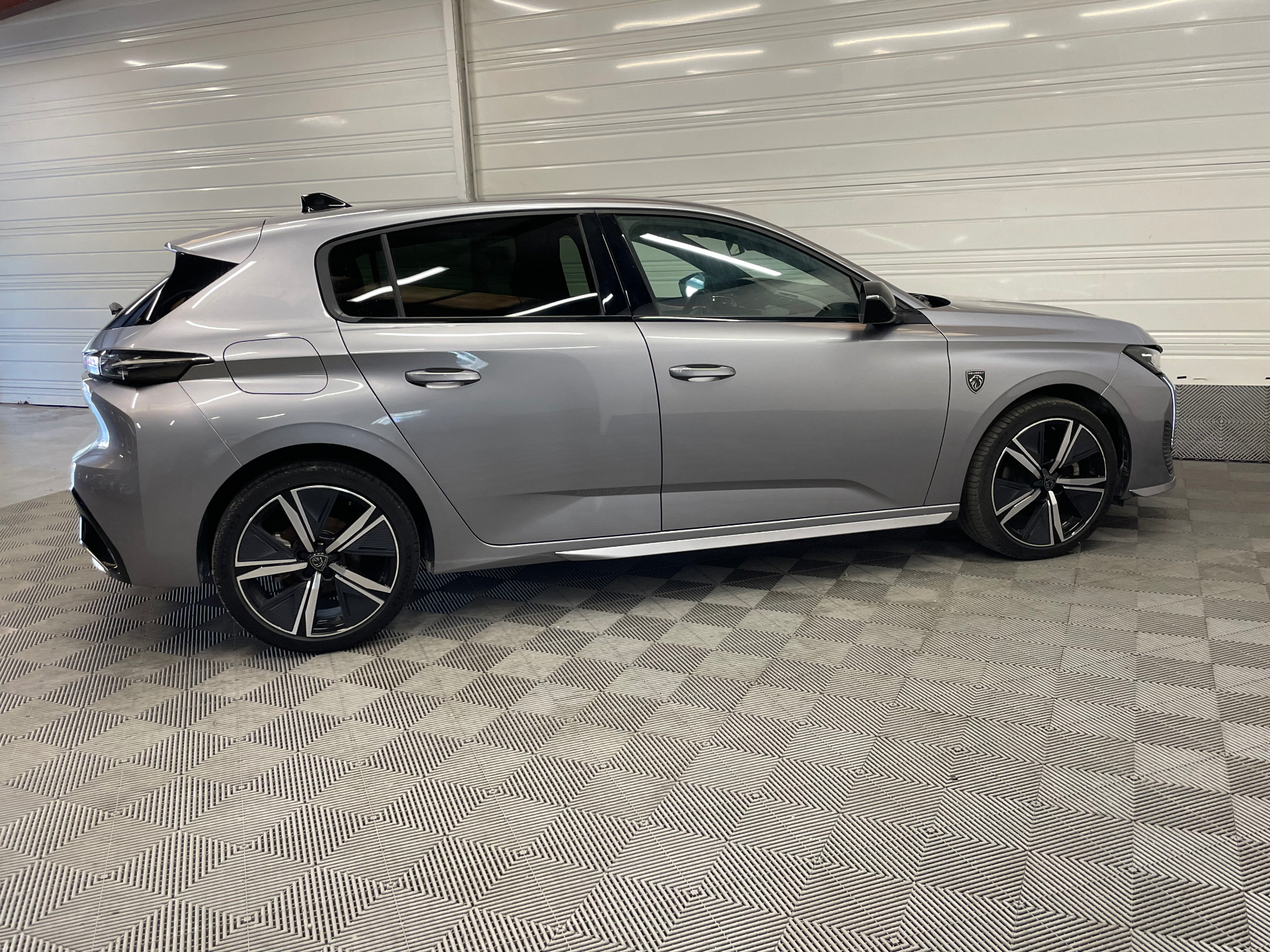 PEUGEOT 308 Hybrid 145 e-DCS6 GT