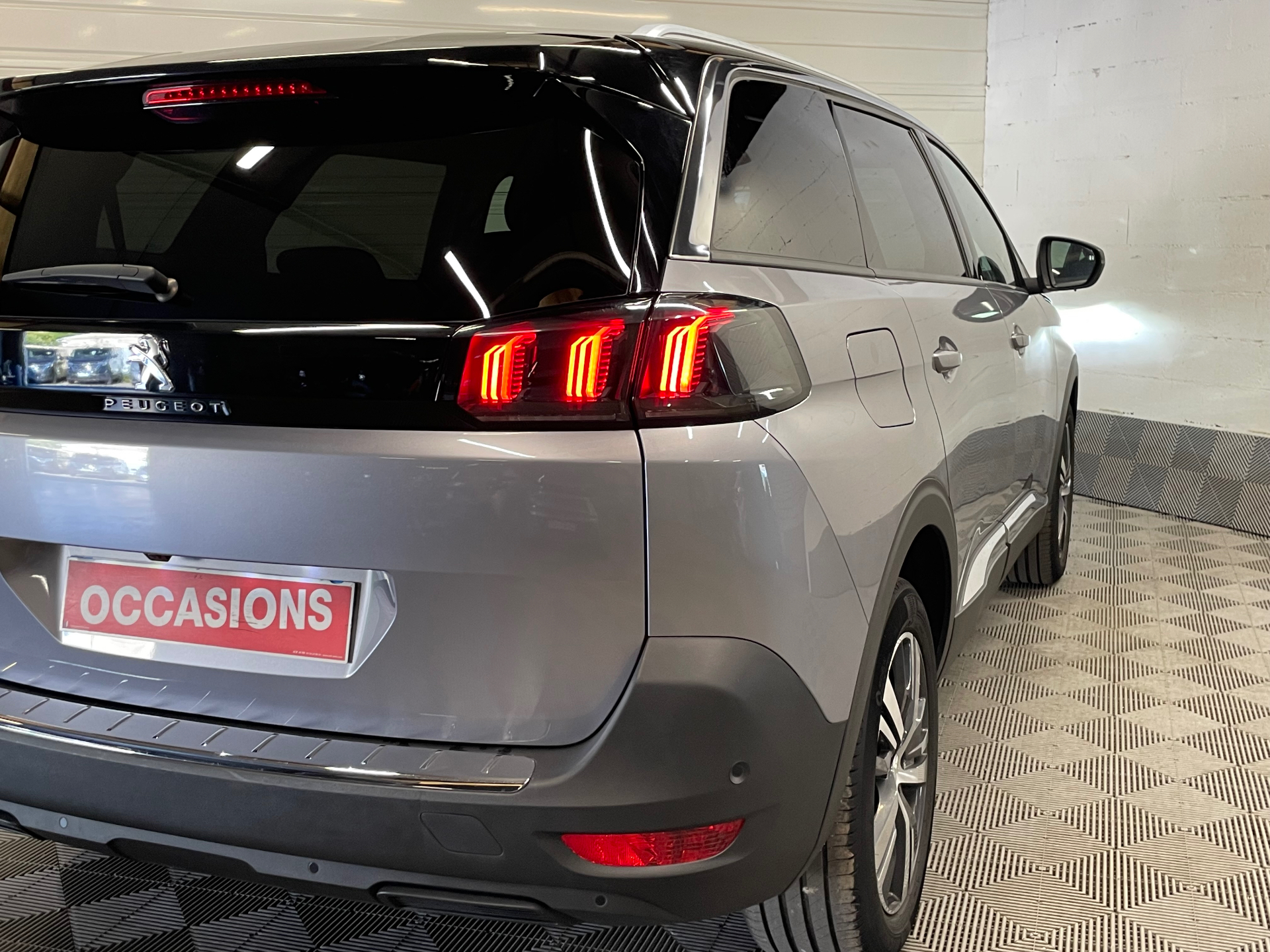 PEUGEOT 5008 PureTech 130ch S&S BVM6 Allure Pack