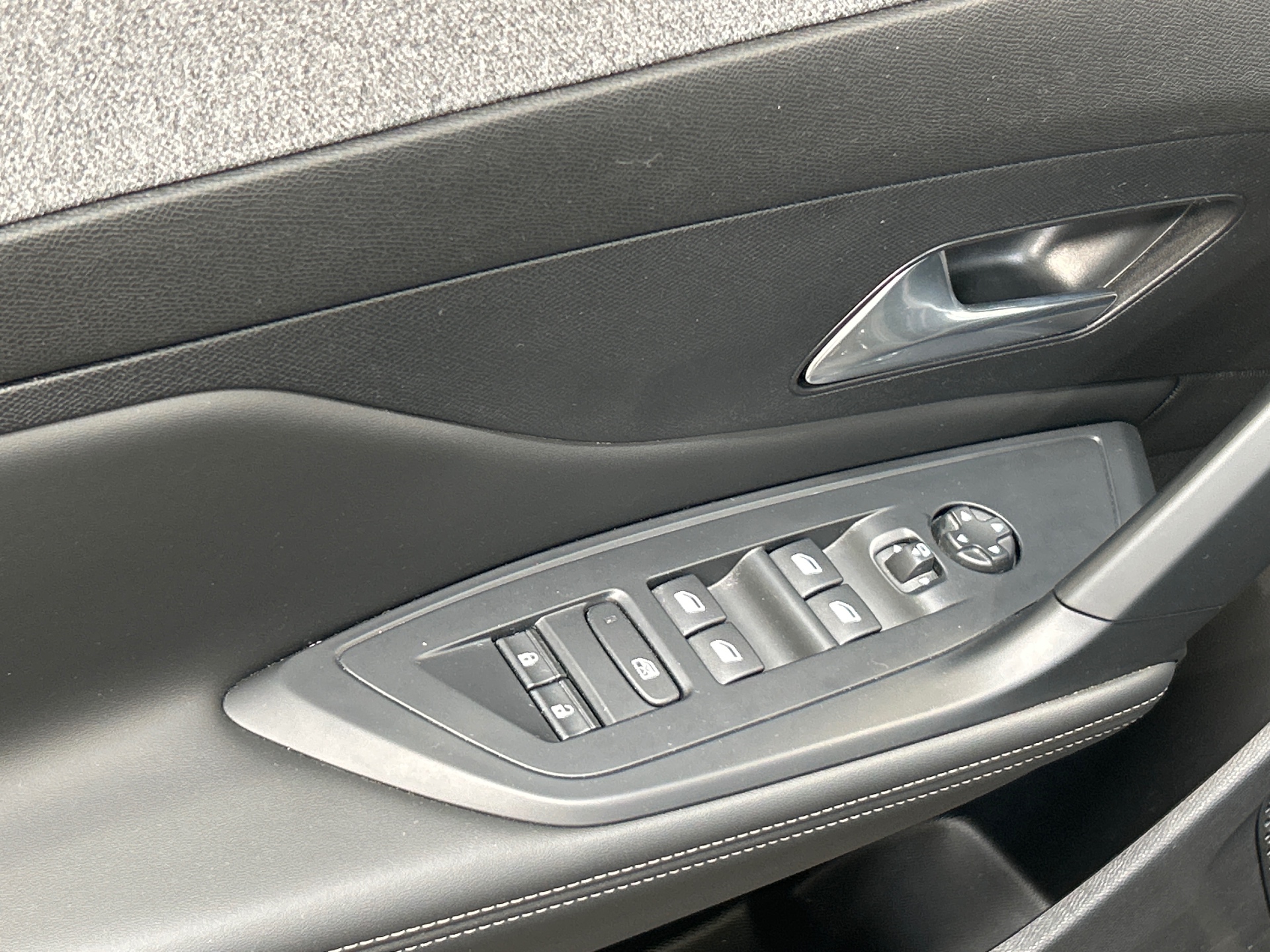 PEUGEOT 308 Berline Allure 130 ch S&S BVM6