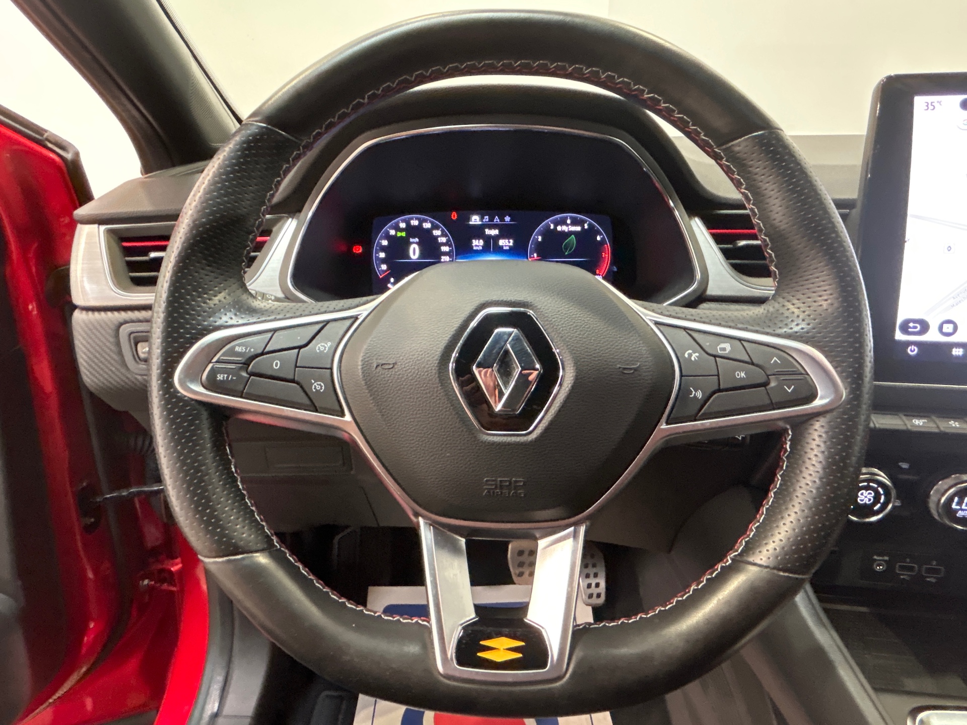 RENAULT CAPTUR TCe 140 - 21 R.S. Line