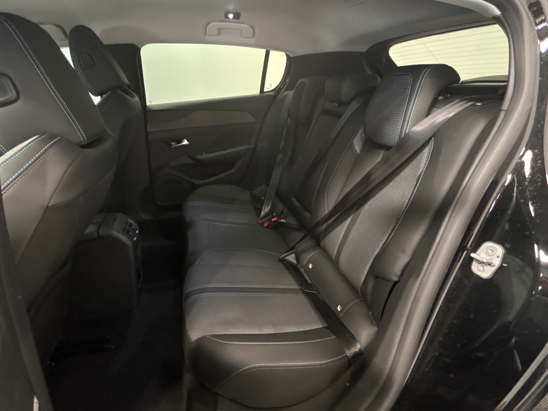 PEUGEOT 308 Berline Allure 130 ch S&S BVM6