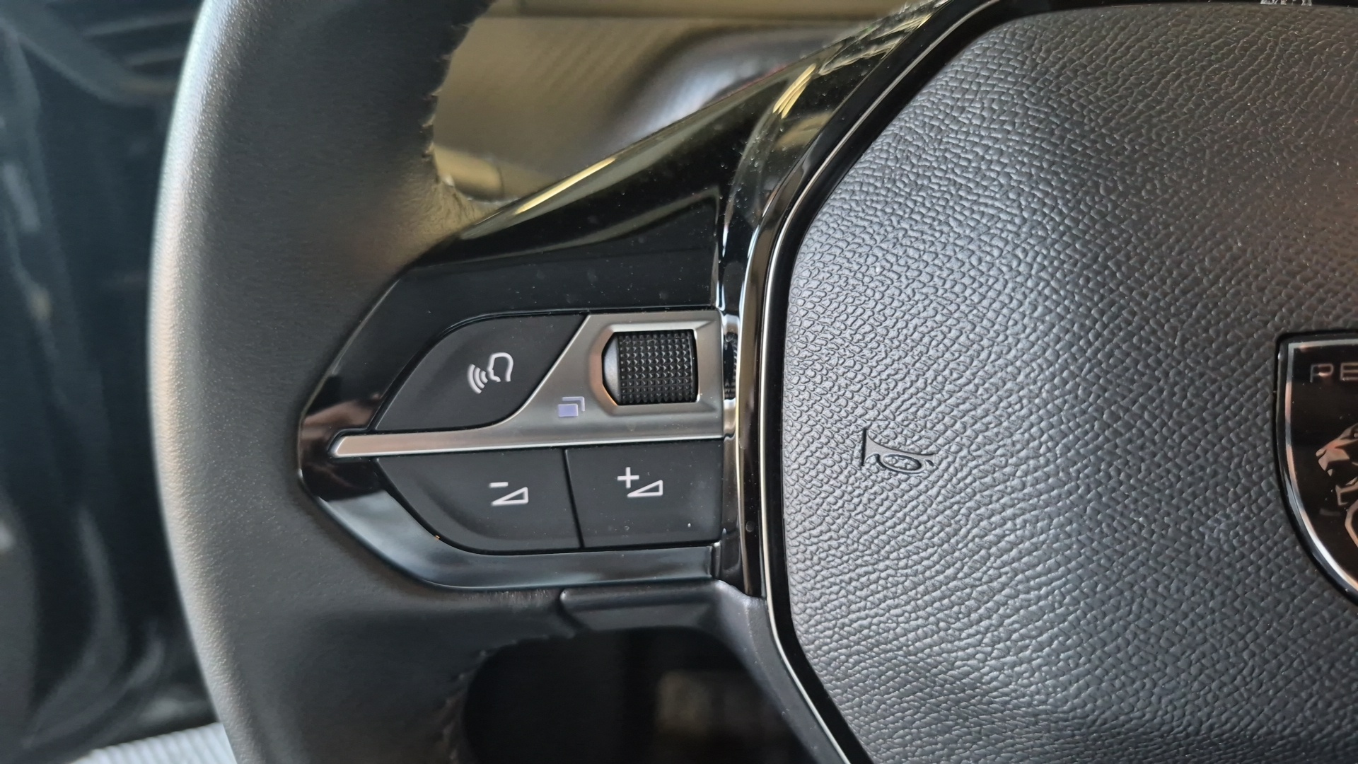 PEUGEOT 208 Style 100 ch BVM6