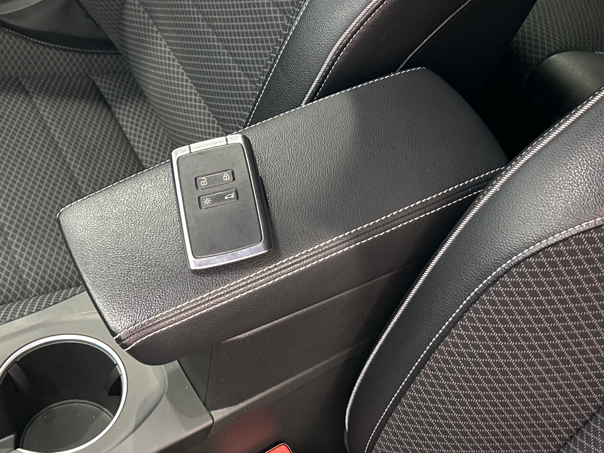 RENAULT ARKANA mild hybrid 140 EDC FAP - 22 Techno