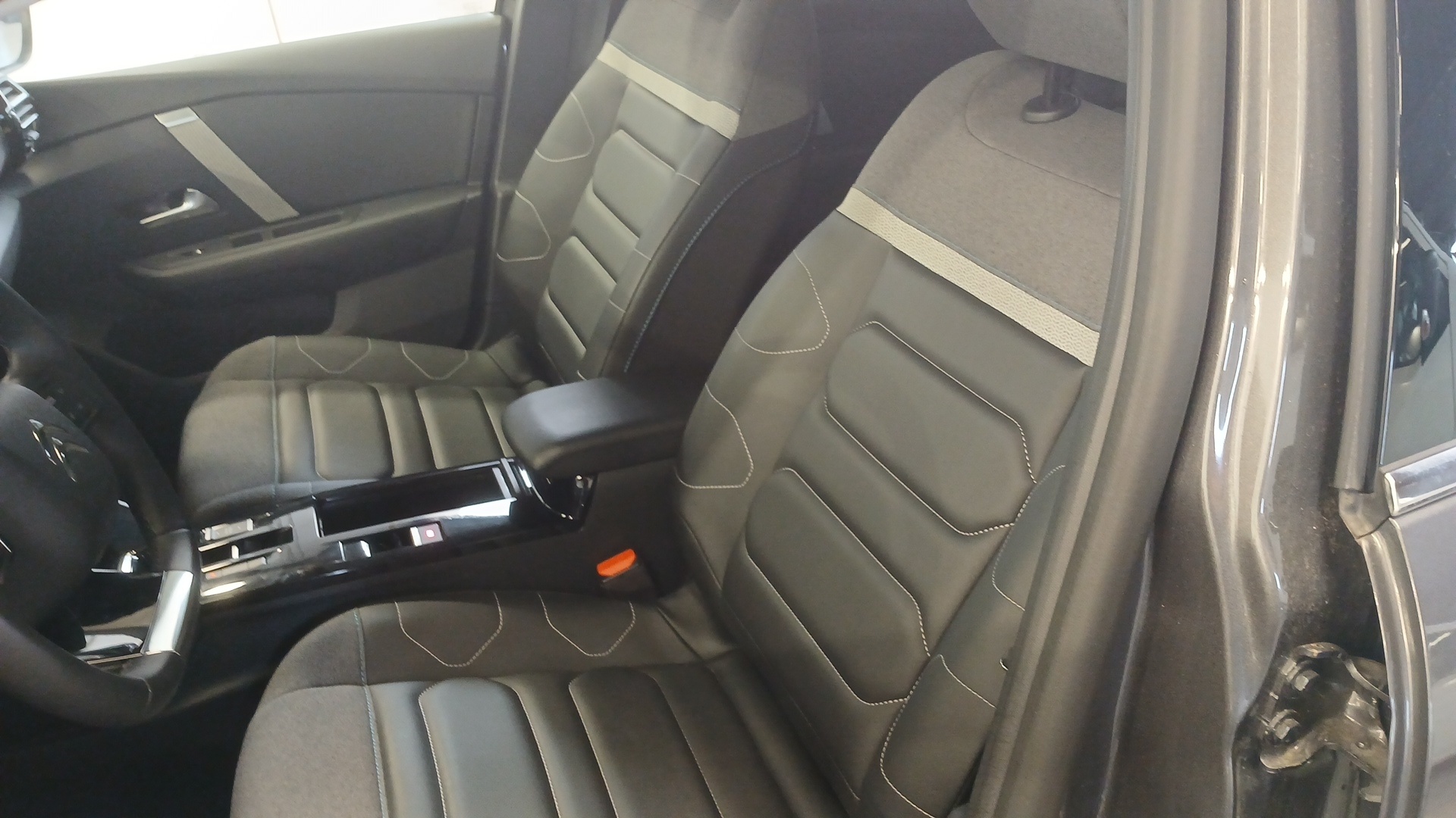 CITROEN C4 BlueHDi 130ch EAT8 MAX