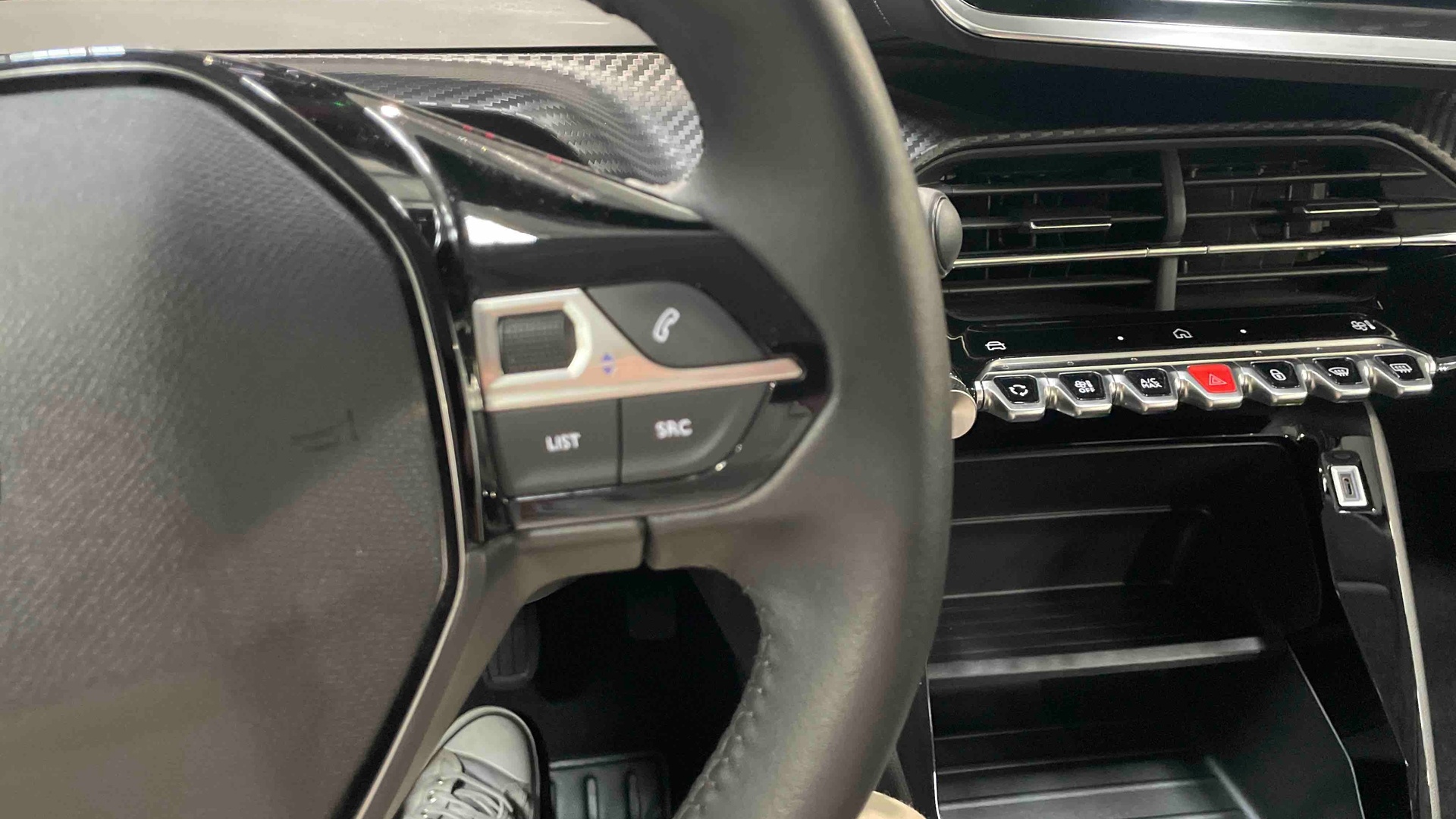 PEUGEOT 208 100 S&S BVM6 Style