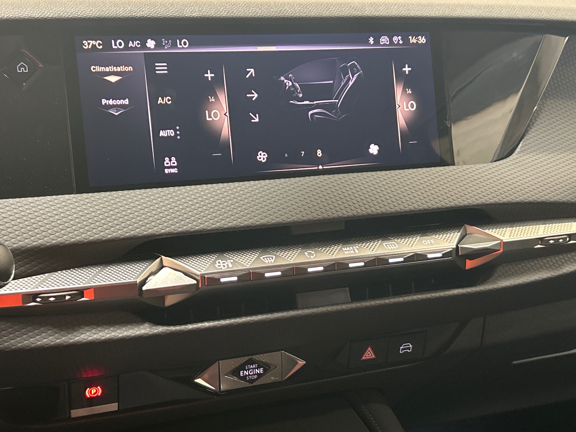 DS DS 4 4 E-TENSE 225 CROSS TROCADERO
