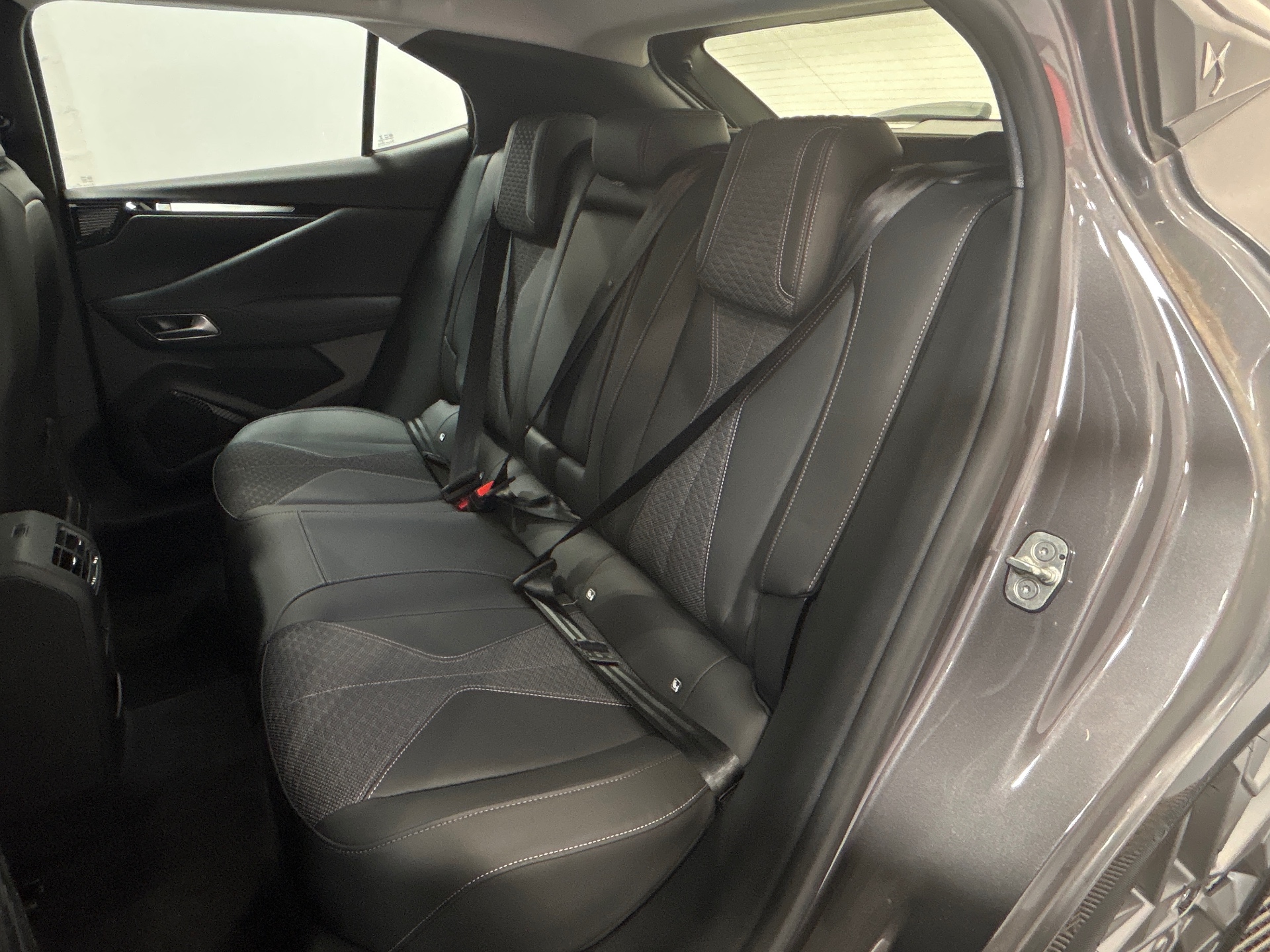 DS DS 4 4 E-TENSE 225 CROSS TROCADERO