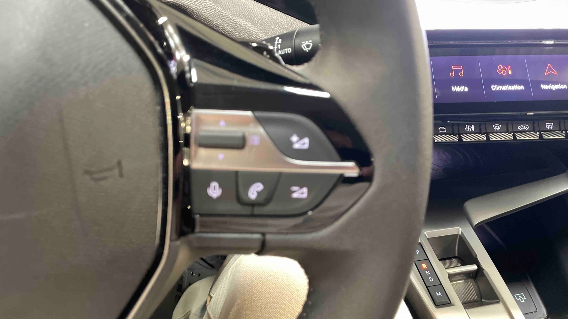 PEUGEOT 308 Hybrid 145 e-DCS6 Allure
