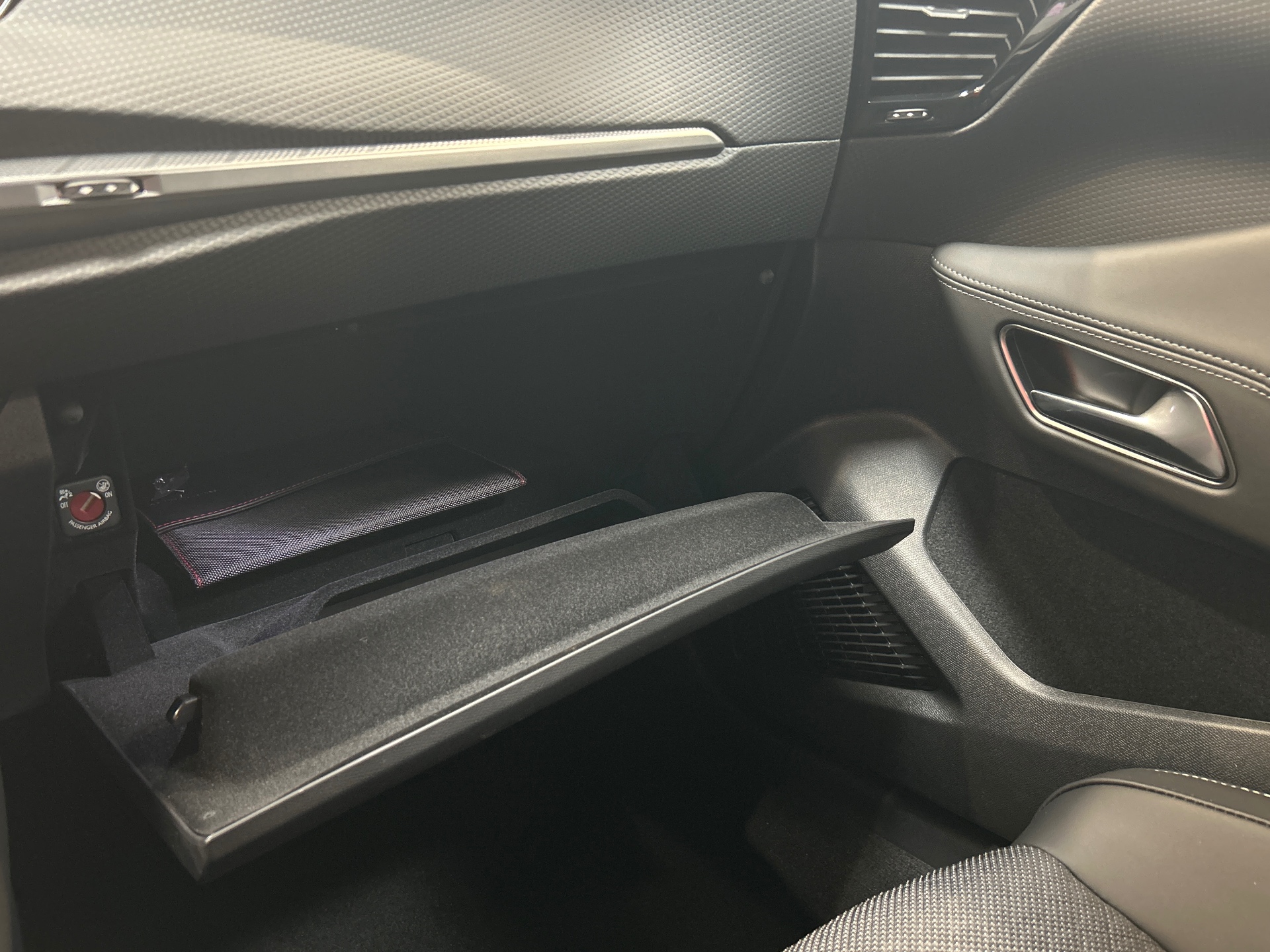 DS DS 4 4 E-TENSE 225 CROSS TROCADERO