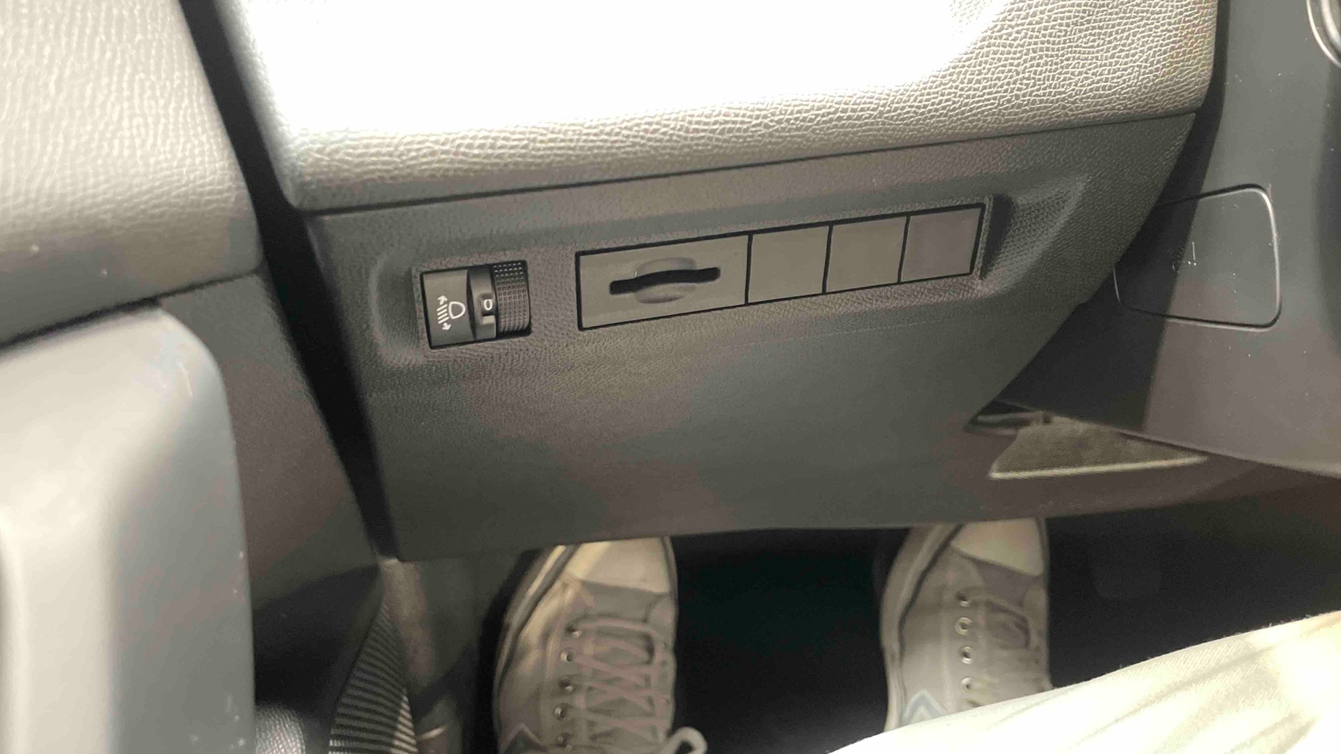 PEUGEOT 308 Hybrid 136 e-DCS6 Allure