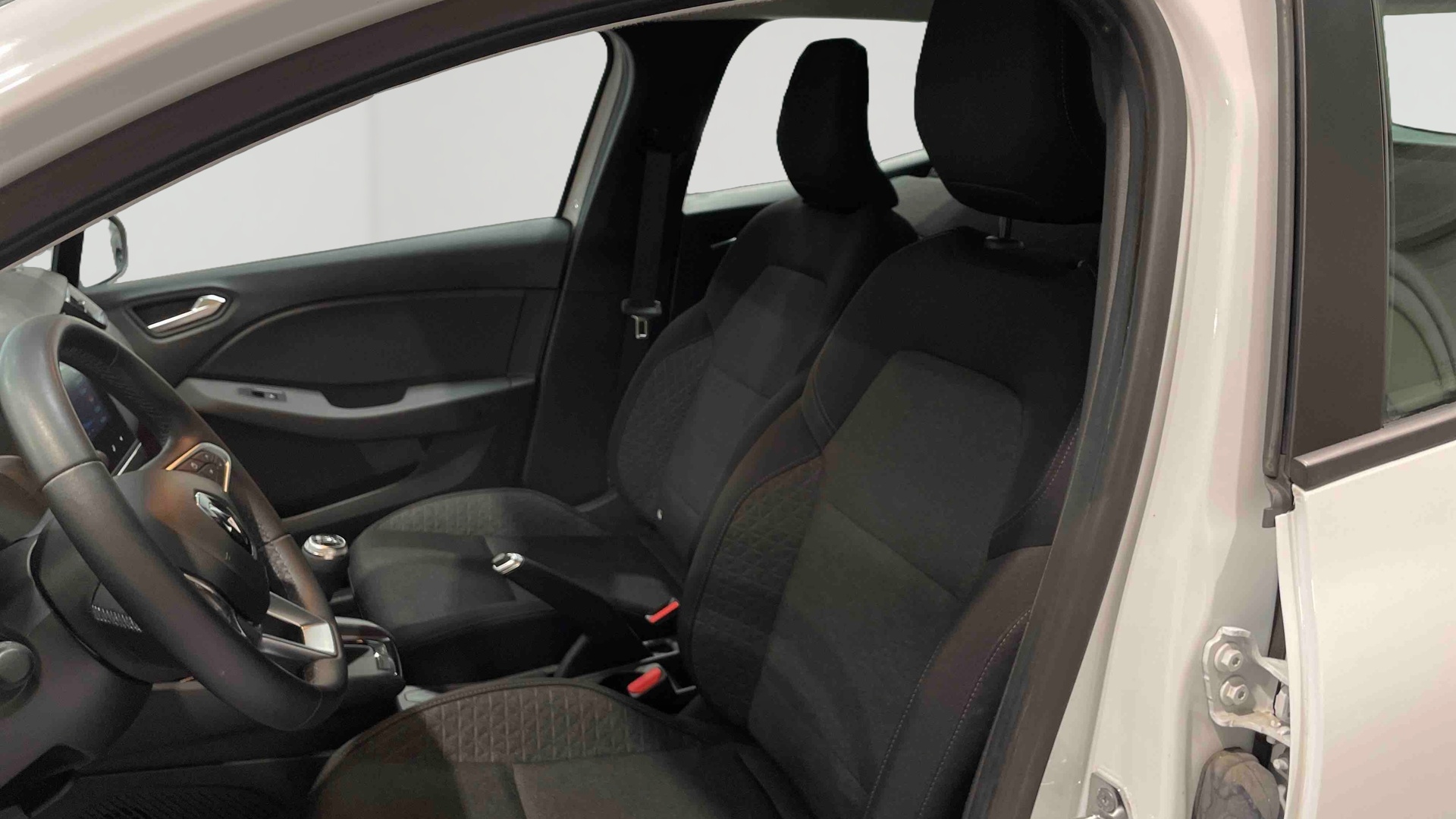 RENAULT CLIO V SOCIETE SOCIETE BLUE DCI 100 - 21N BUSINESS REVERSIBLE