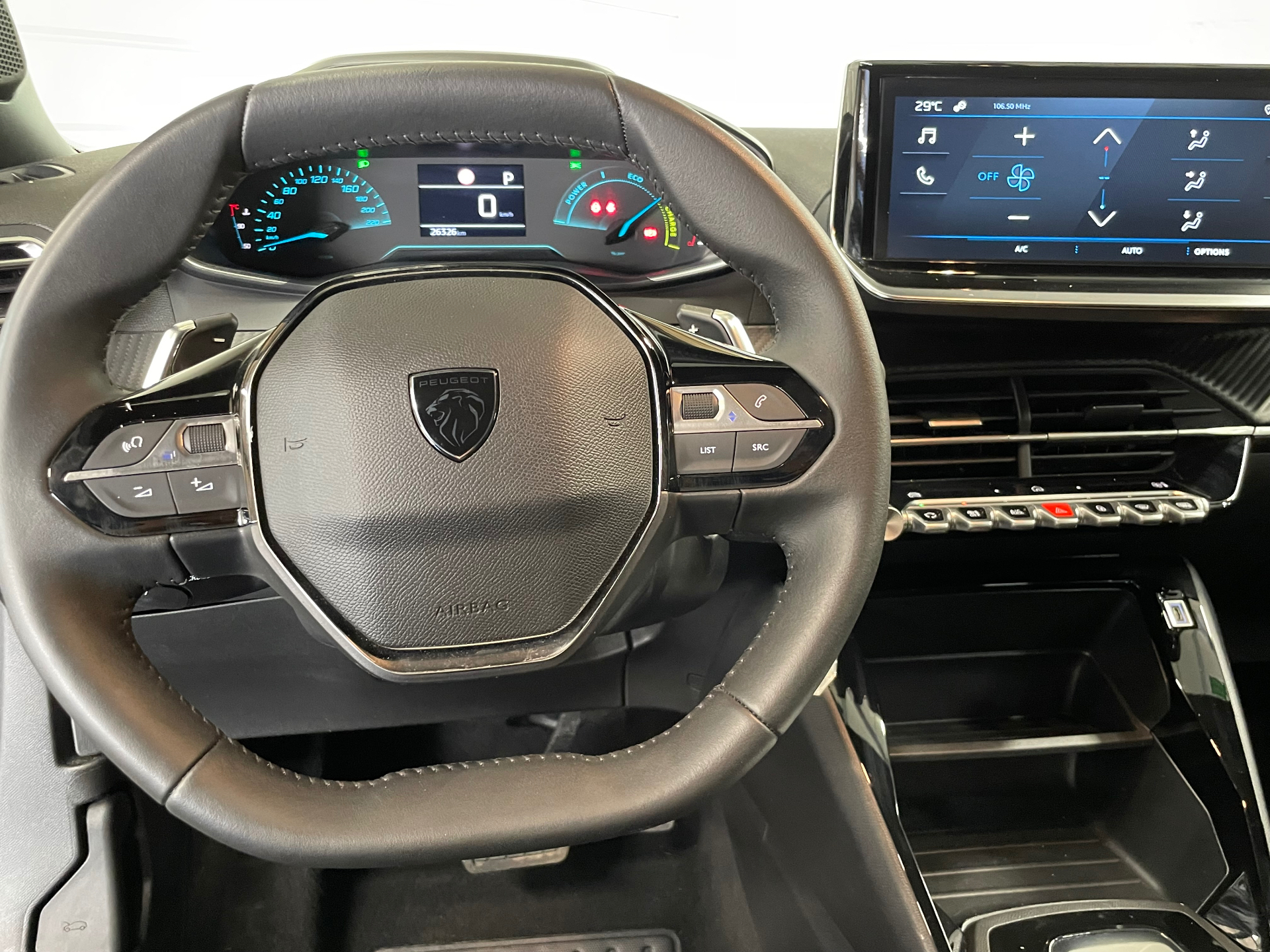 PEUGEOT 2008 Hybrid 145 e-DCS6 Style
