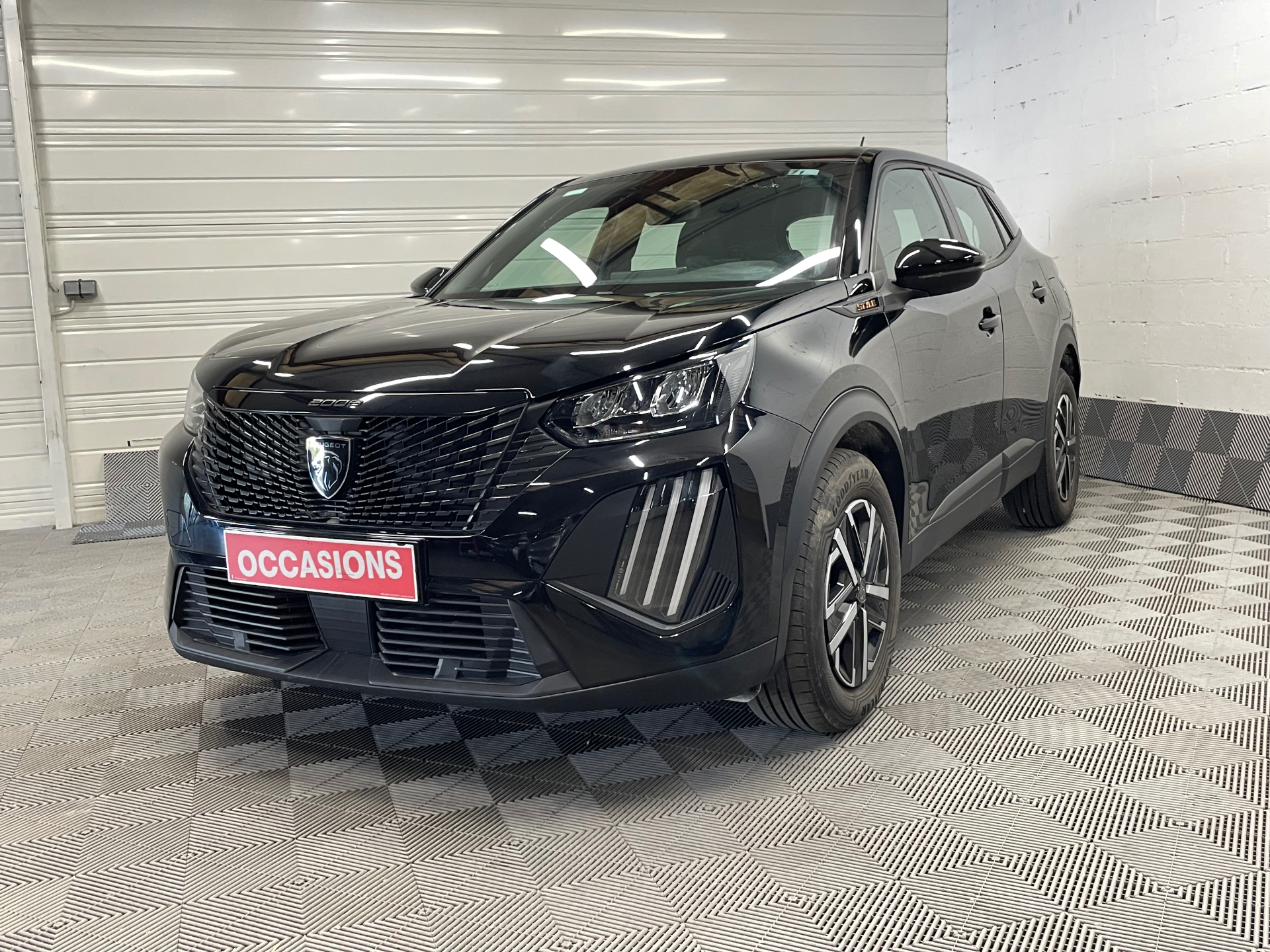 PEUGEOT 2008 Hybrid 145 e-DCS6 Style