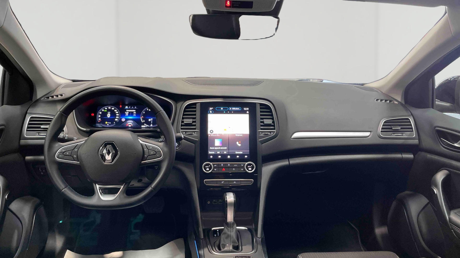 RENAULT MEGANE IV ESTATE TCe 140 EDC Techno