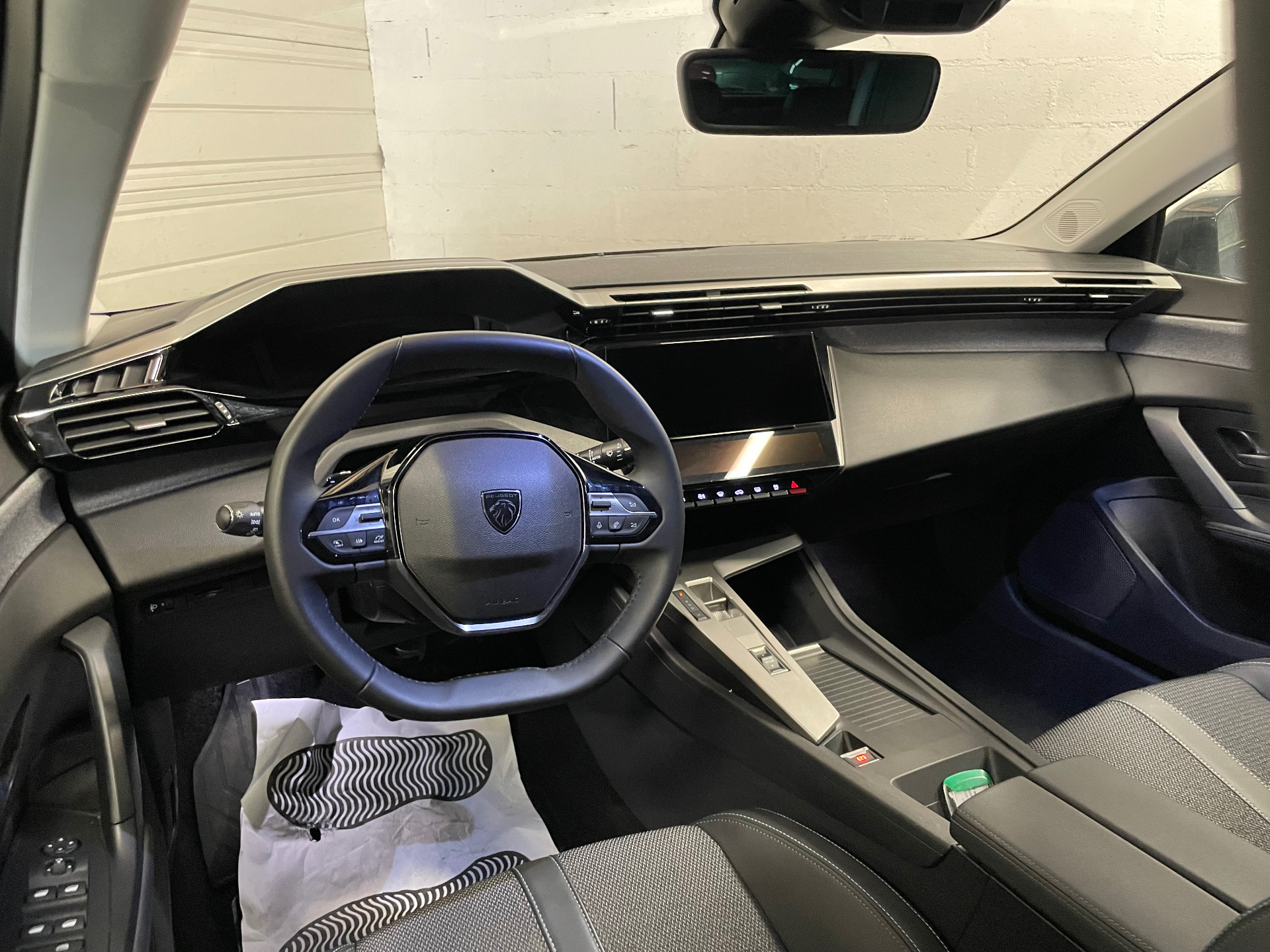PEUGEOT 308 Hybrid 136 e-DCS6 Allure