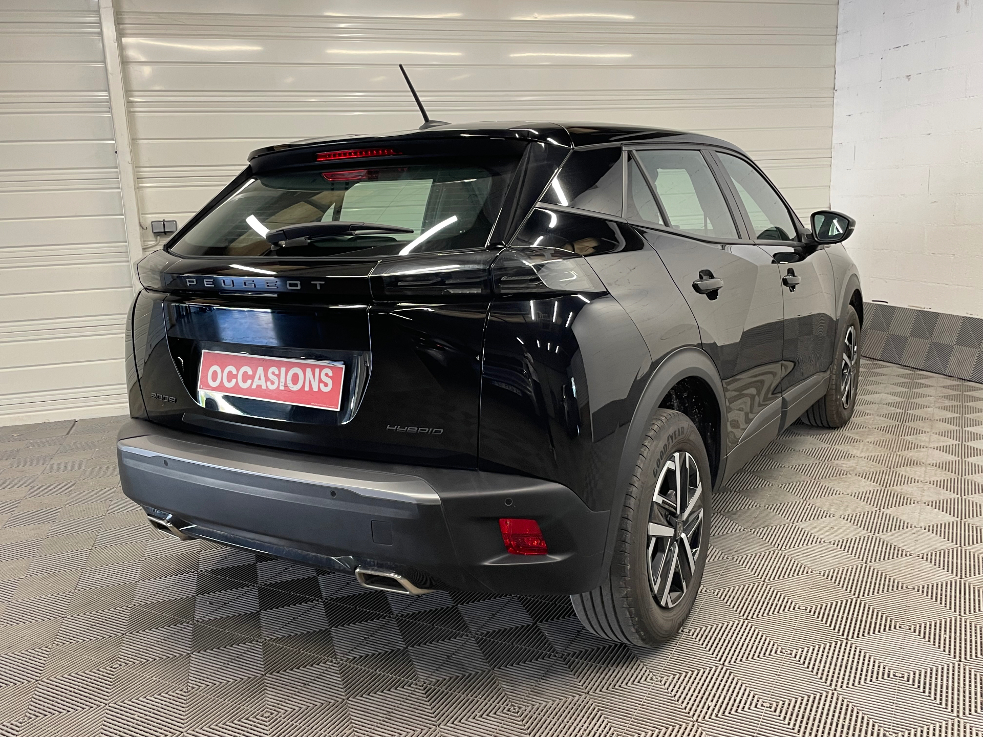 PEUGEOT 2008 Hybrid 145 e-DCS6 Style
