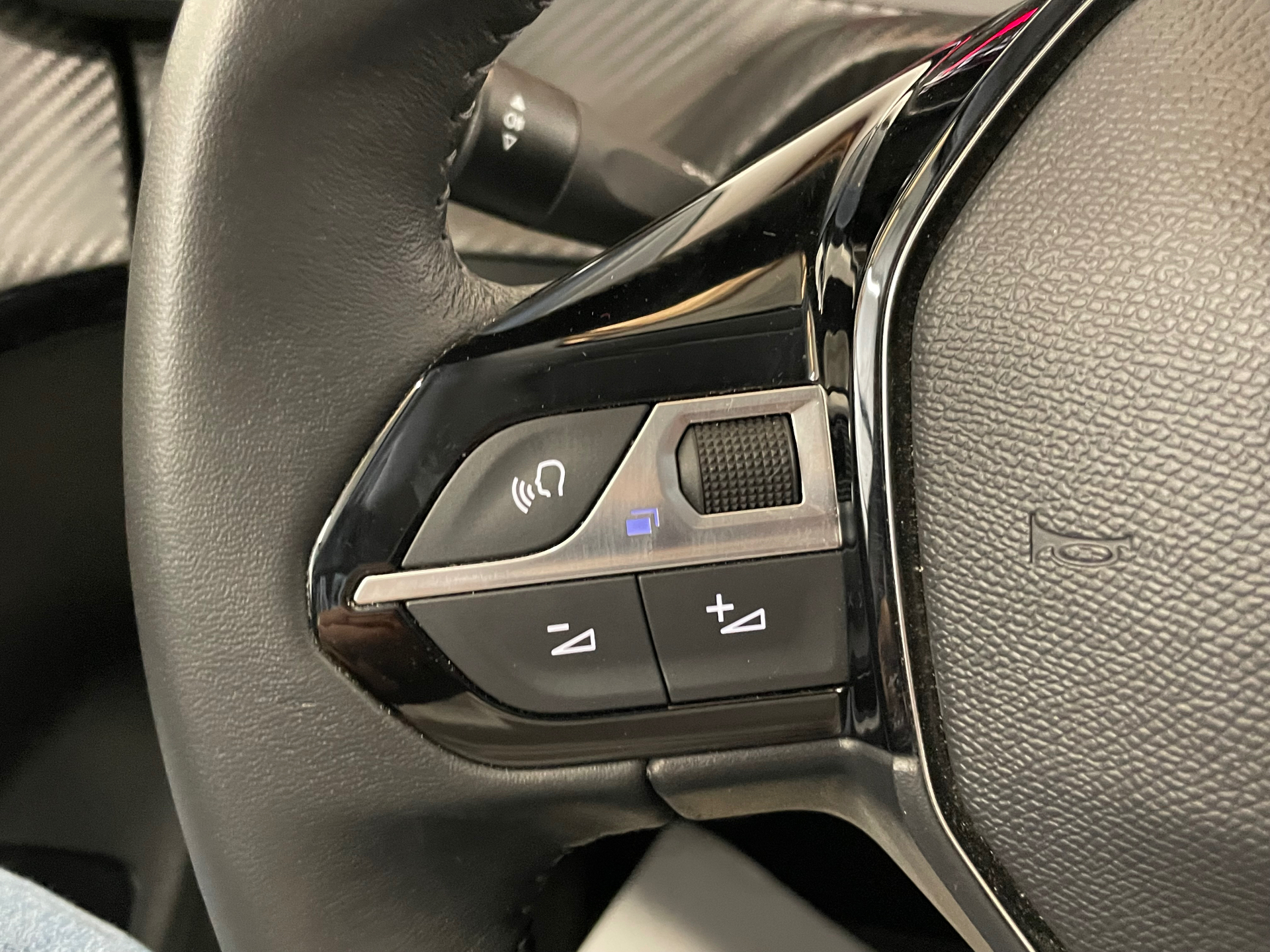 PEUGEOT 208 100 S&S BVM6 Style
