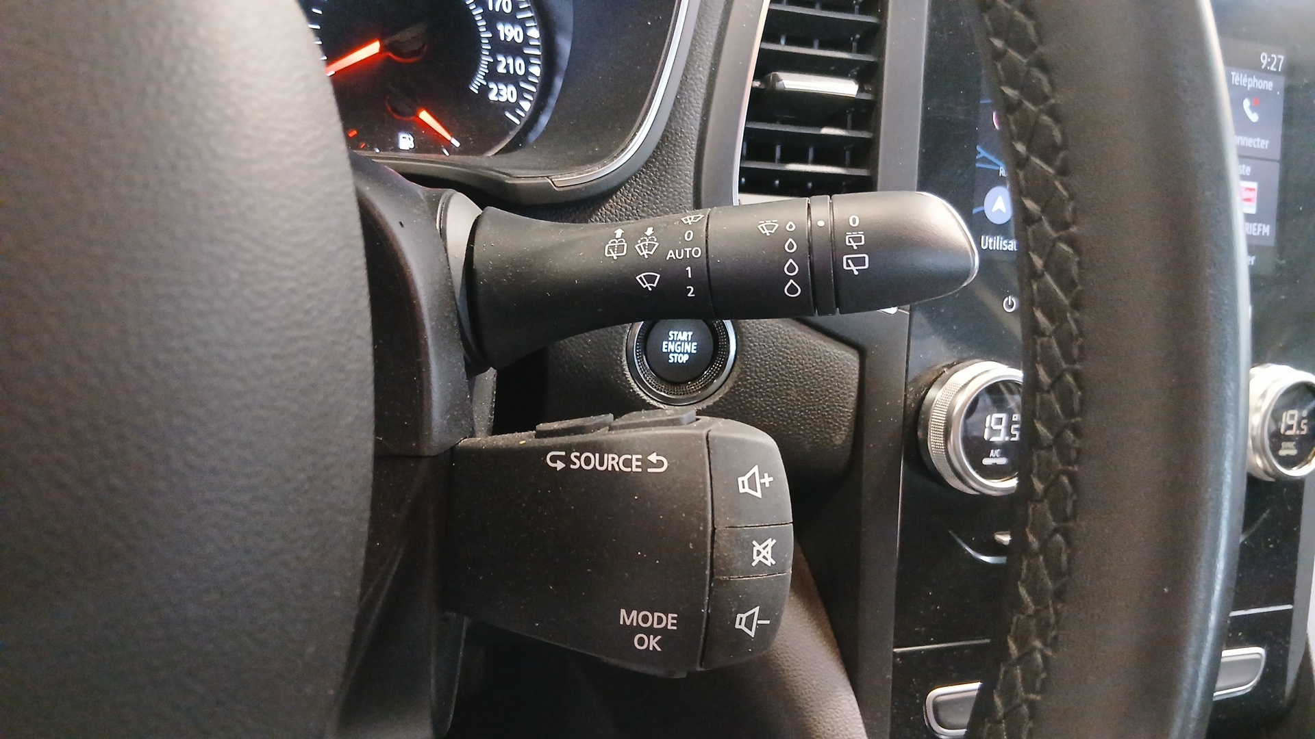 RENAULT MEGANE IV BERLINE Blue dCi 115 EDC - 21N Business