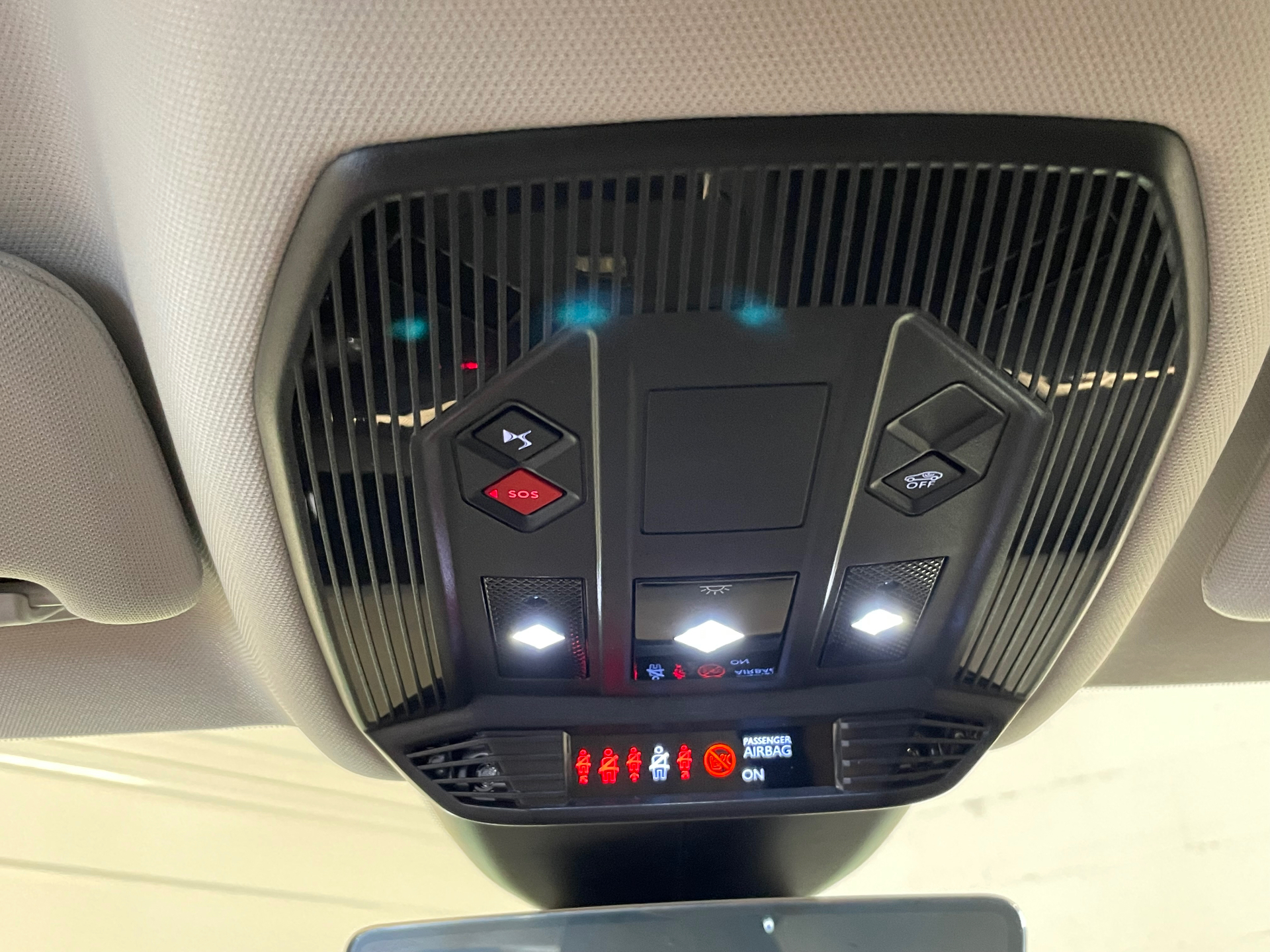 DS DS 4 Hybride E-Tense 225 EAT8 Cross Trocadero