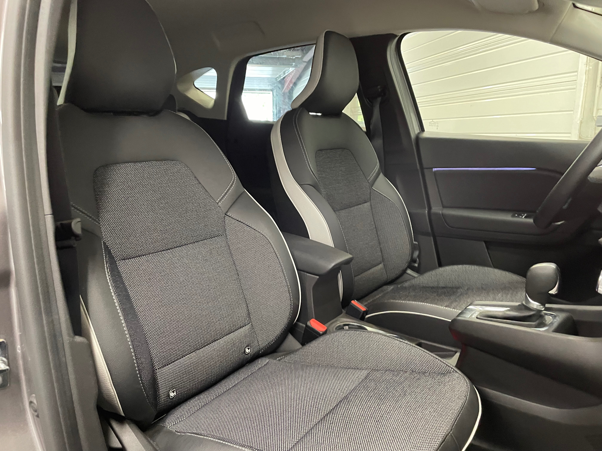 RENAULT CAPTUR E-Tech full hybrid 145 Techno