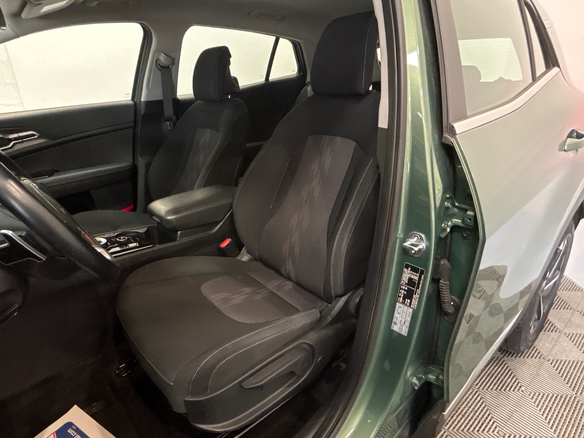 KIA SPORTAGE 1.6 T-GDi 230ch ISG Hybride BVA6 4x2 Active Business