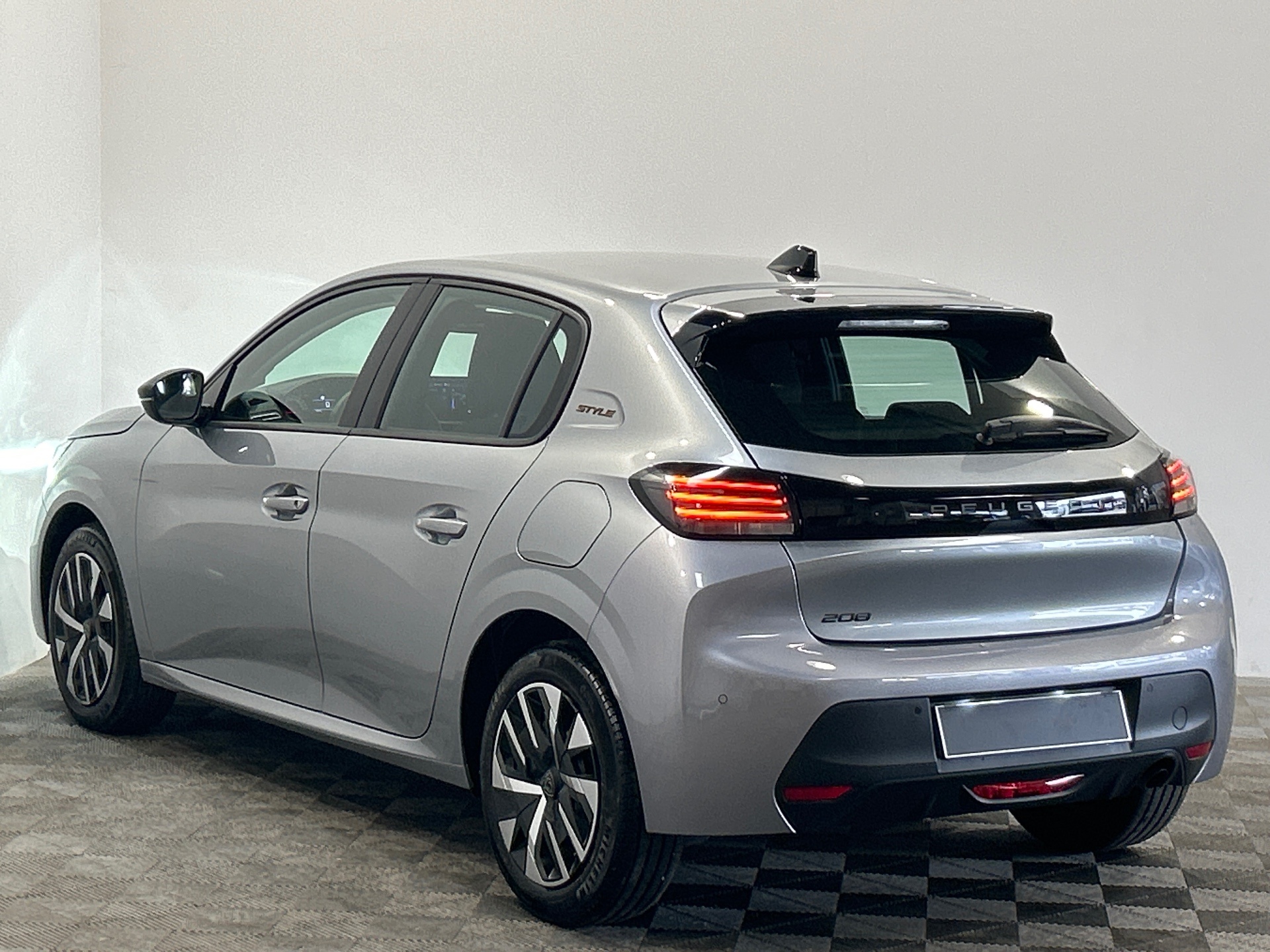 PEUGEOT 208 Style 100 ch BVM6