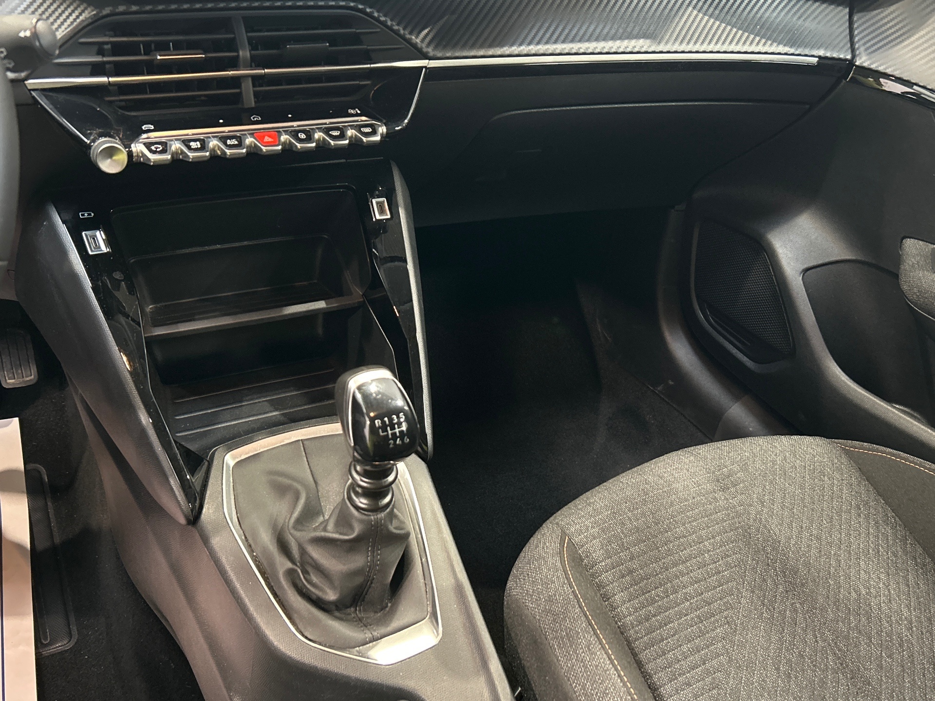 PEUGEOT 208 Style 100 ch BVM6