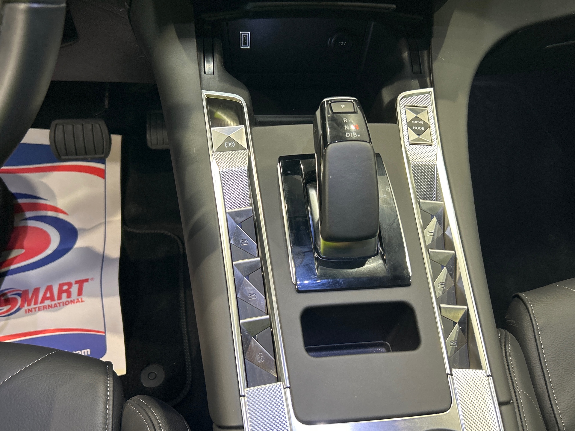 DS DS 7 E-TENSE 225 RIVOLI