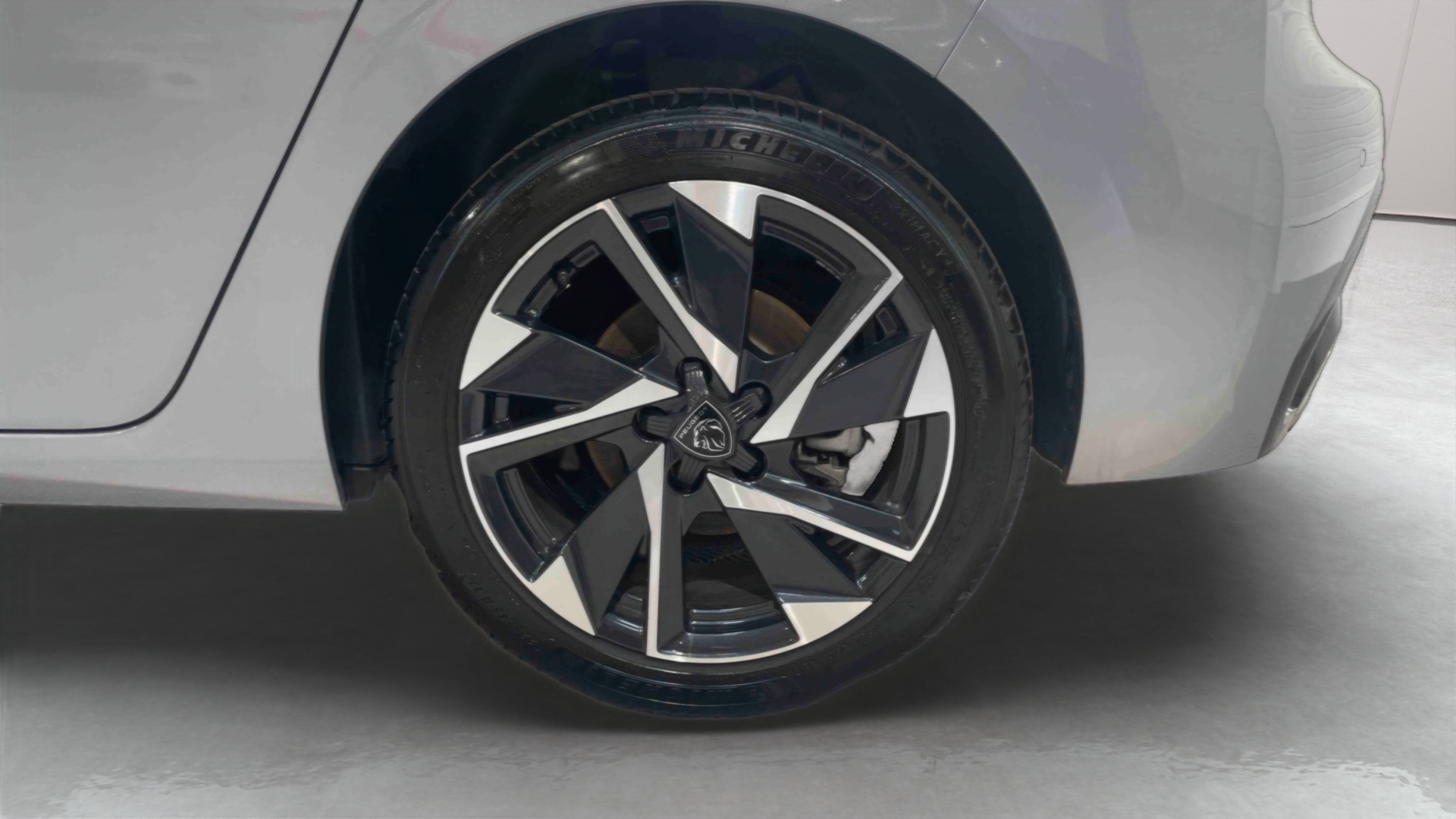 PEUGEOT 308 BlueHDi 130ch S&S EAT8 Allure