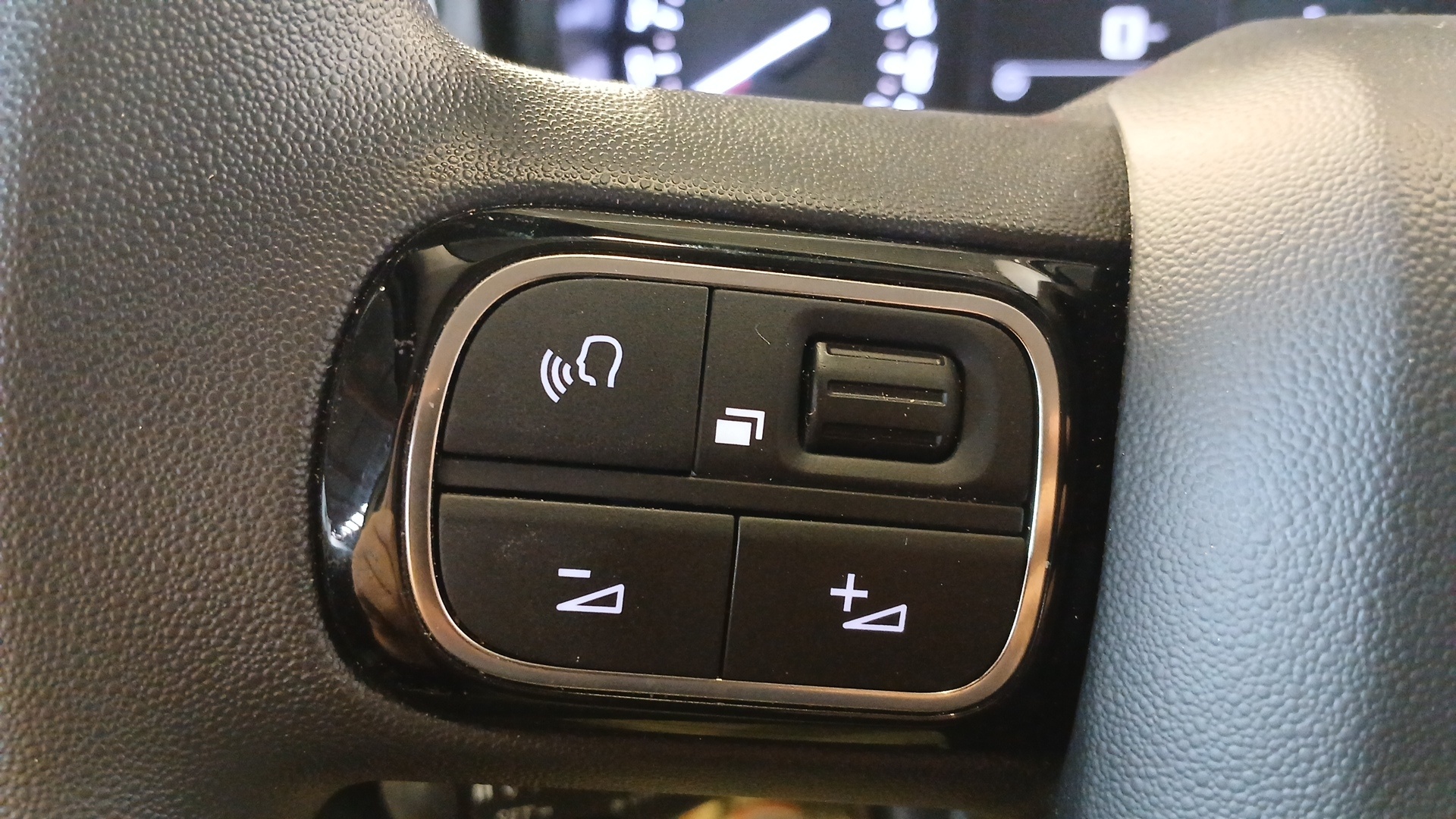 CITROEN C3 PureTech 110 BVM6 Plus