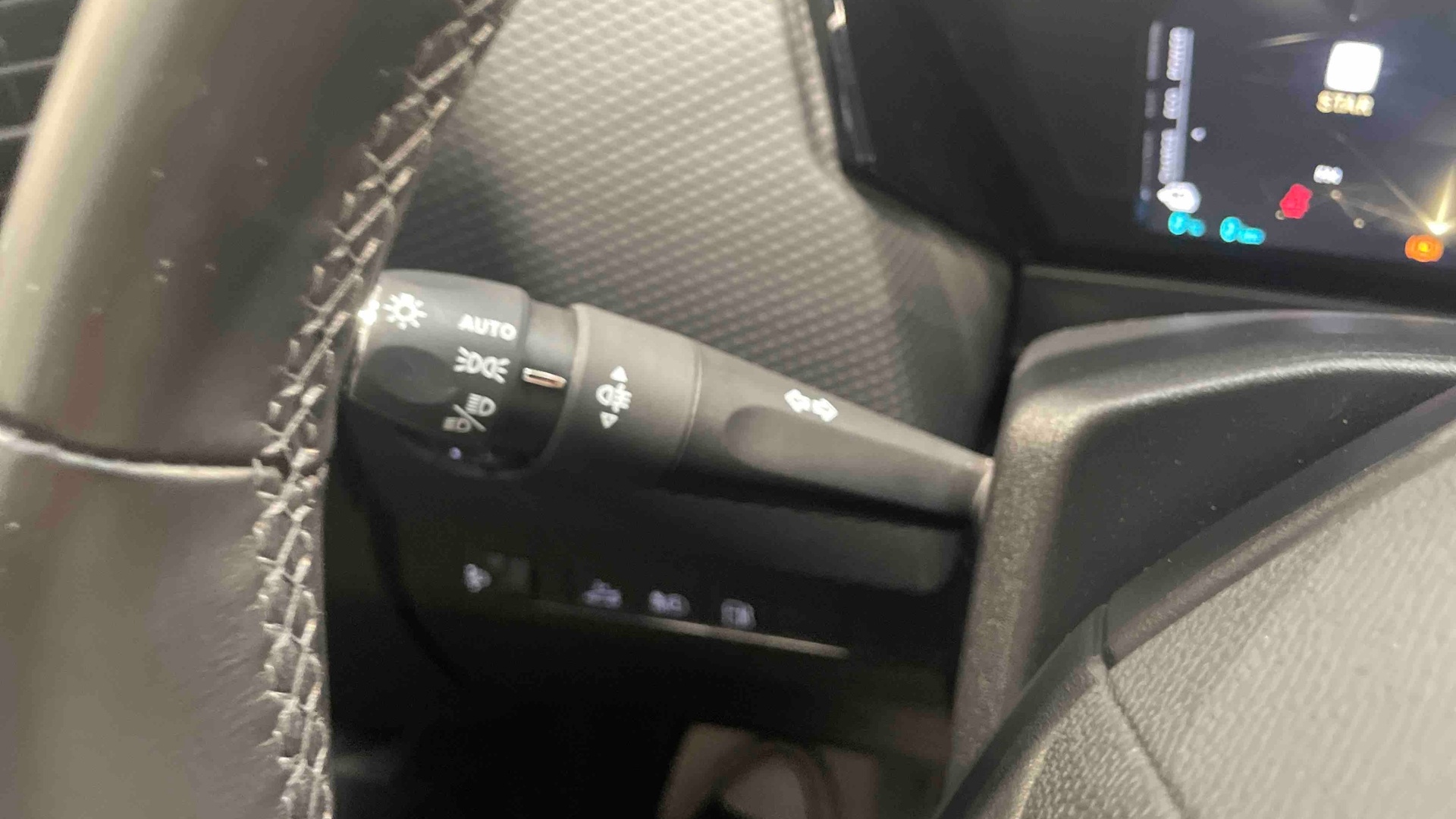 DS DS 4 Hybride E-Tense 225 EAT8 Cross Trocadero - 5P