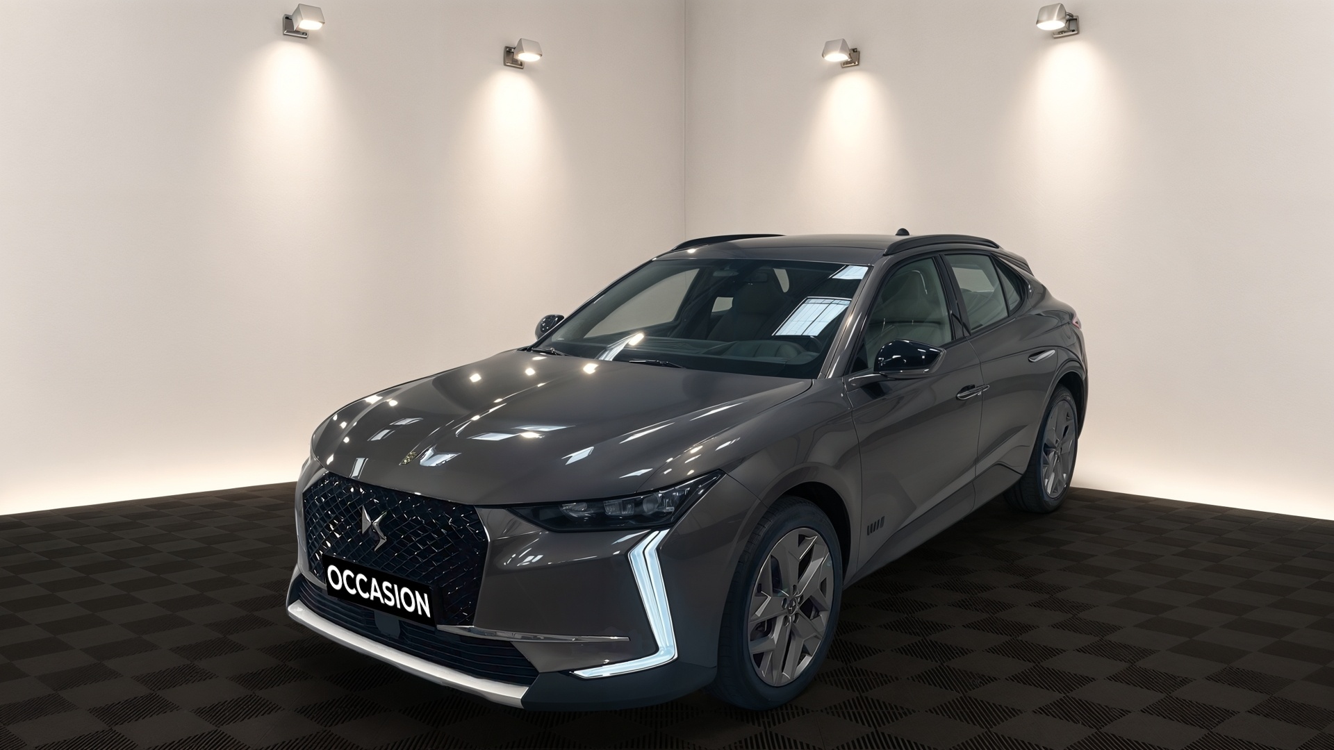 DS DS 4 Hybride E-Tense 225 EAT8 Cross Trocadero - 5P