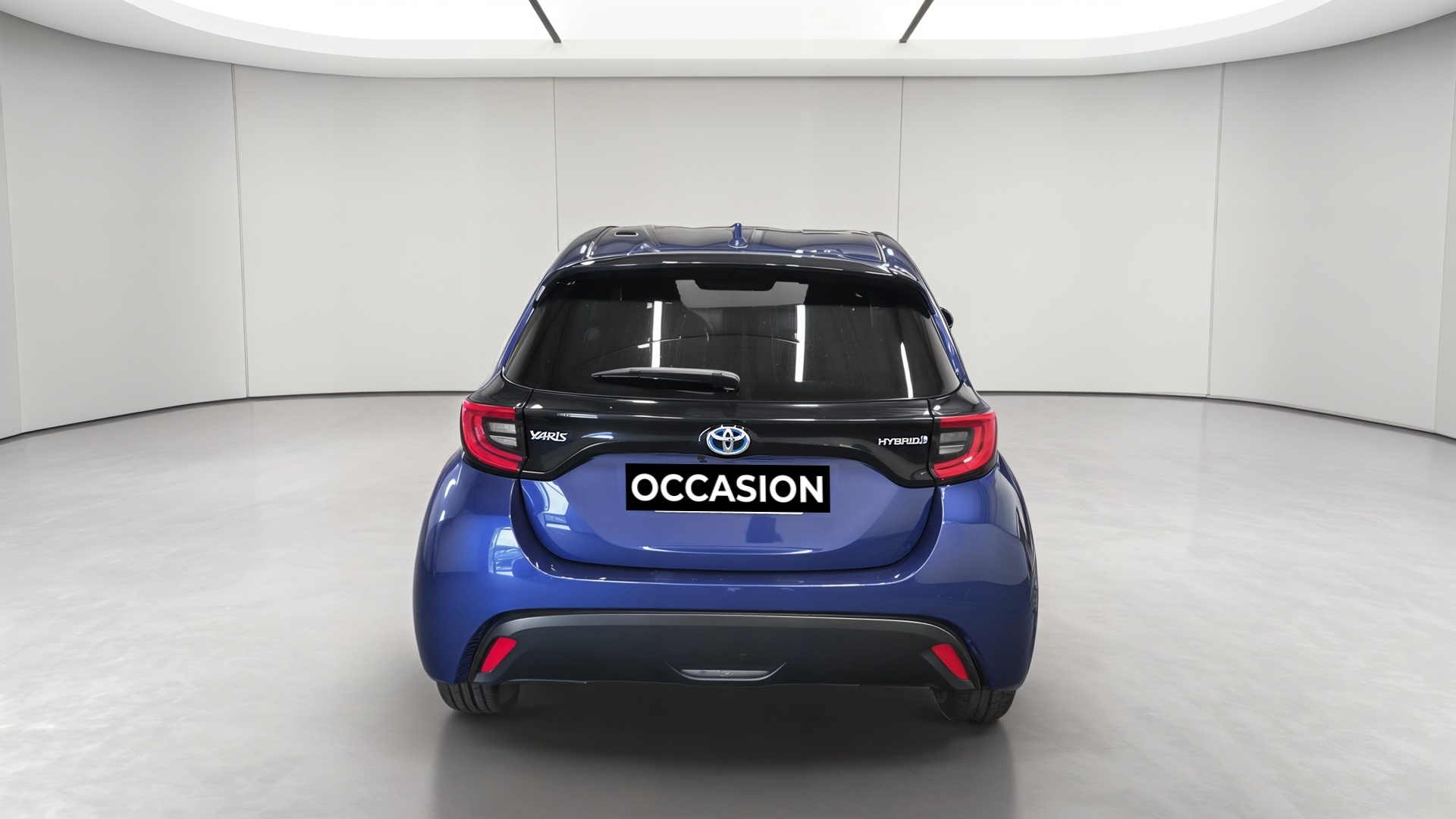TOYOTA YARIS HYBRIDE AFFAIRES MY21 116H DESIGN